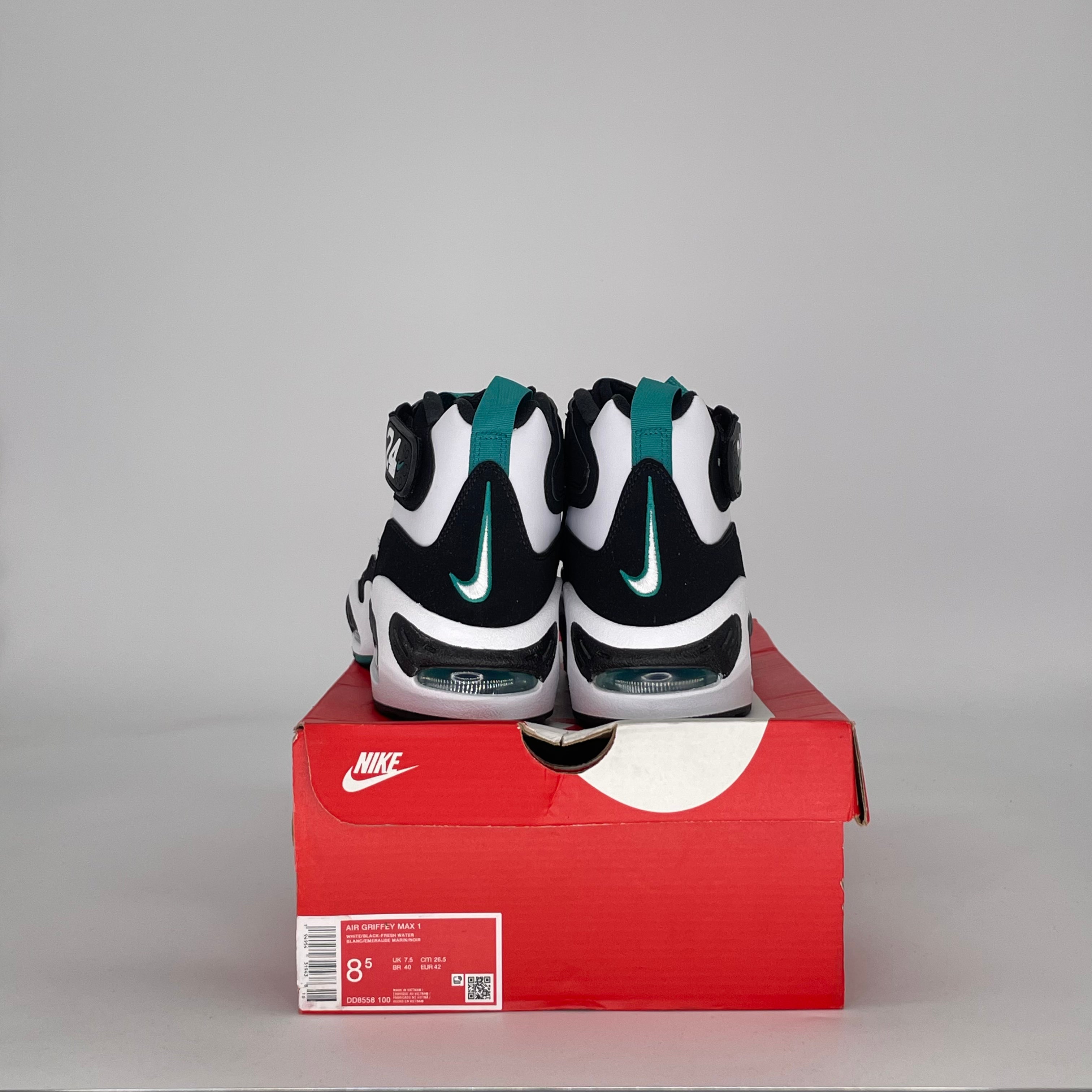 NIKE AIR GRIFFEY MAX 1 WHITE FRESHWATER (2021) DD8558-100 SIZE 8.5/10W