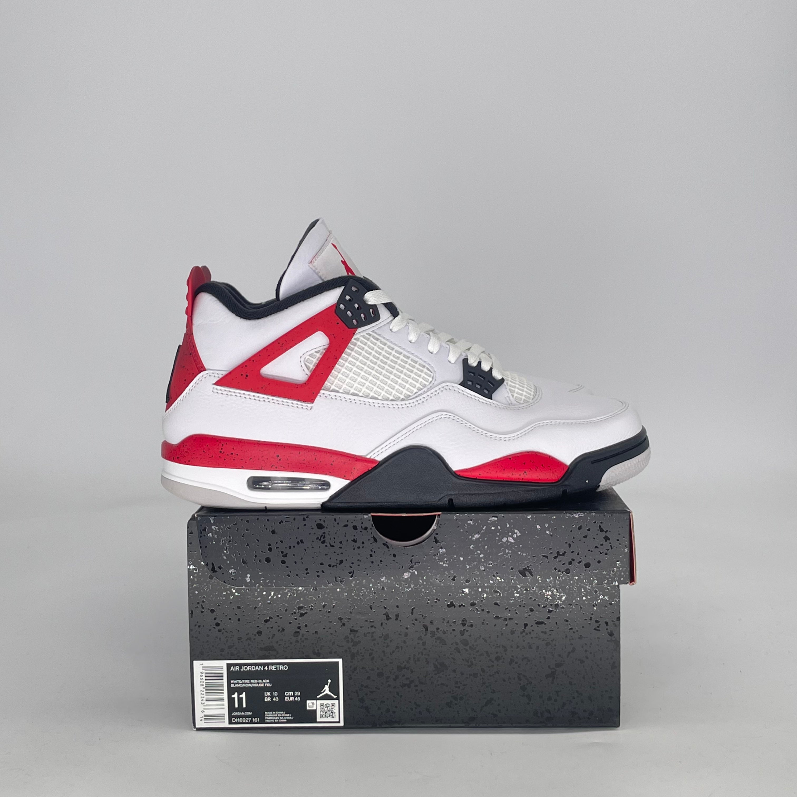 AIR JORDAN 4 RED CEMENT DH6927-161 SIZE 11/12.5W