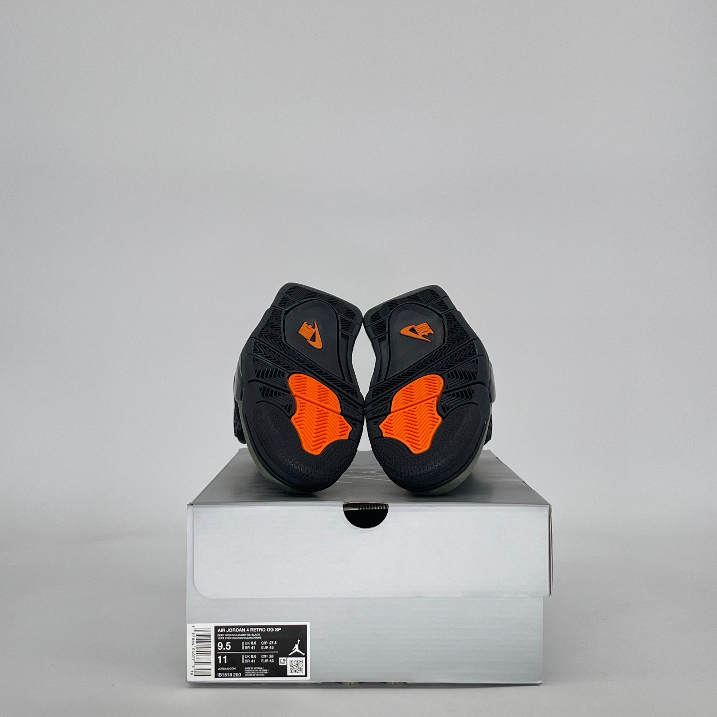 AIR JORDAN 4 UNDEFEATED IB1519-200 SIZE 9.5/11W