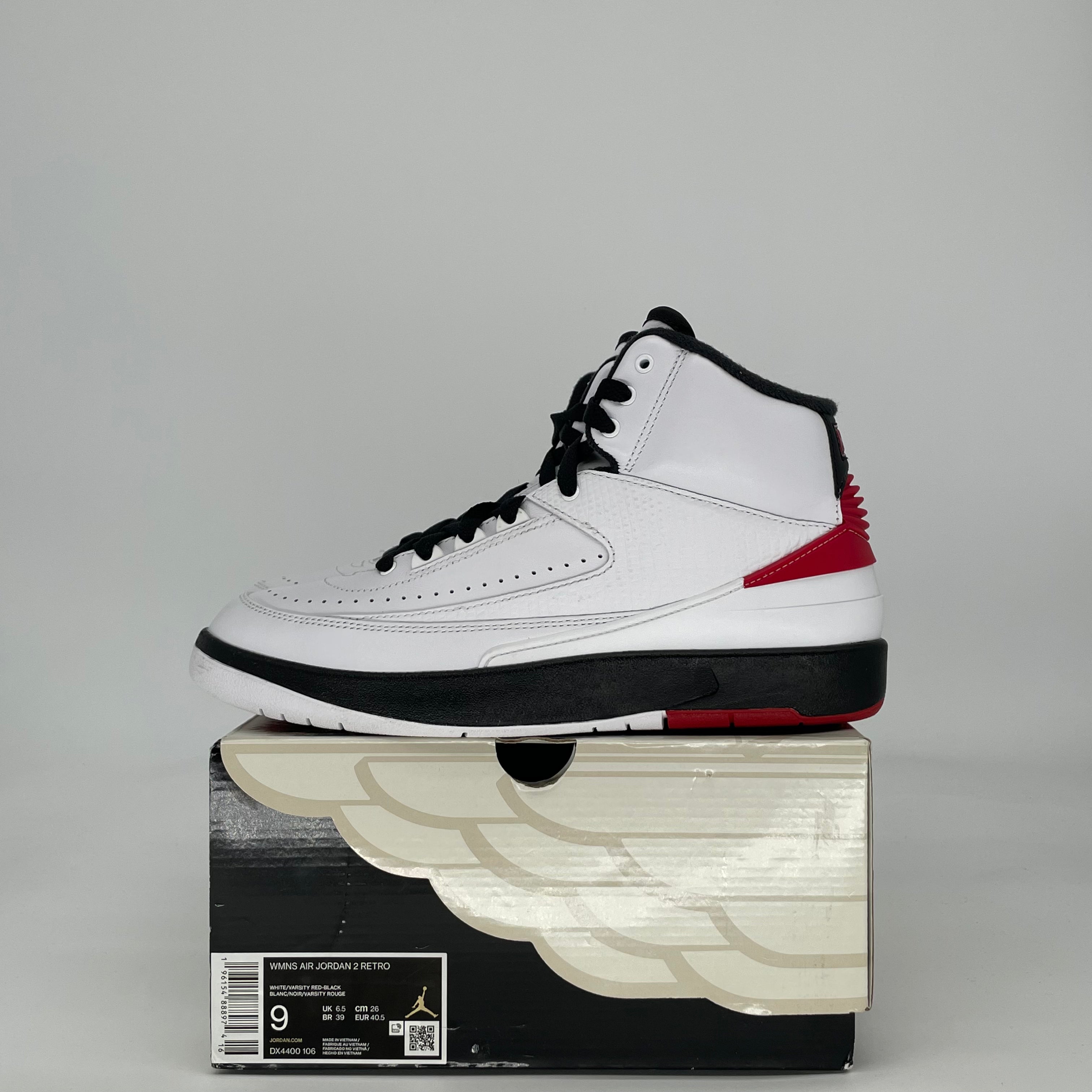 AIR JORDAN 2 CHICAGO W DX4400-106 SIZE 7.5/9W