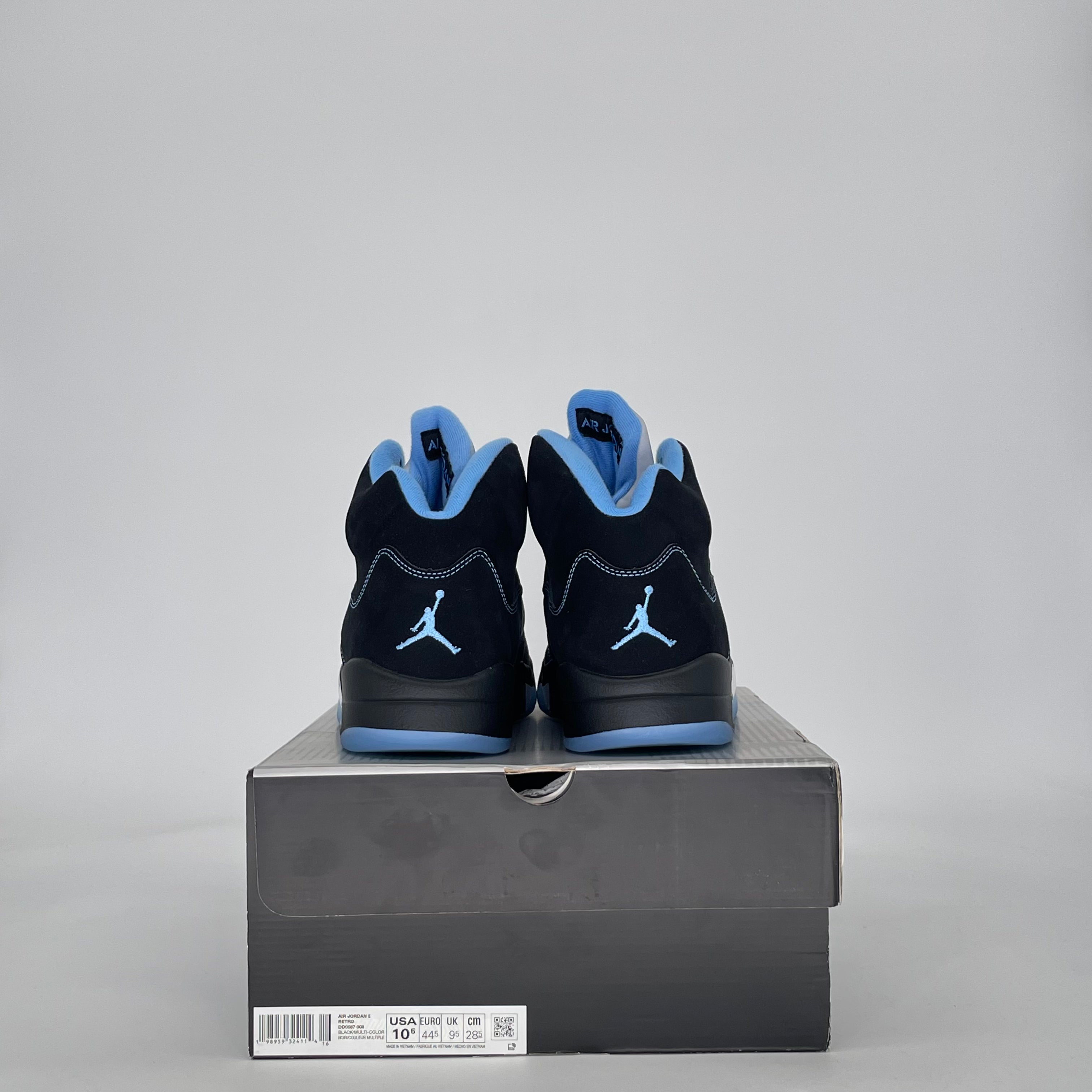 AIR JORDAN 5 BLACK UNIVERSITY BLUE DD0587-008 SIZE 10.5/12W
