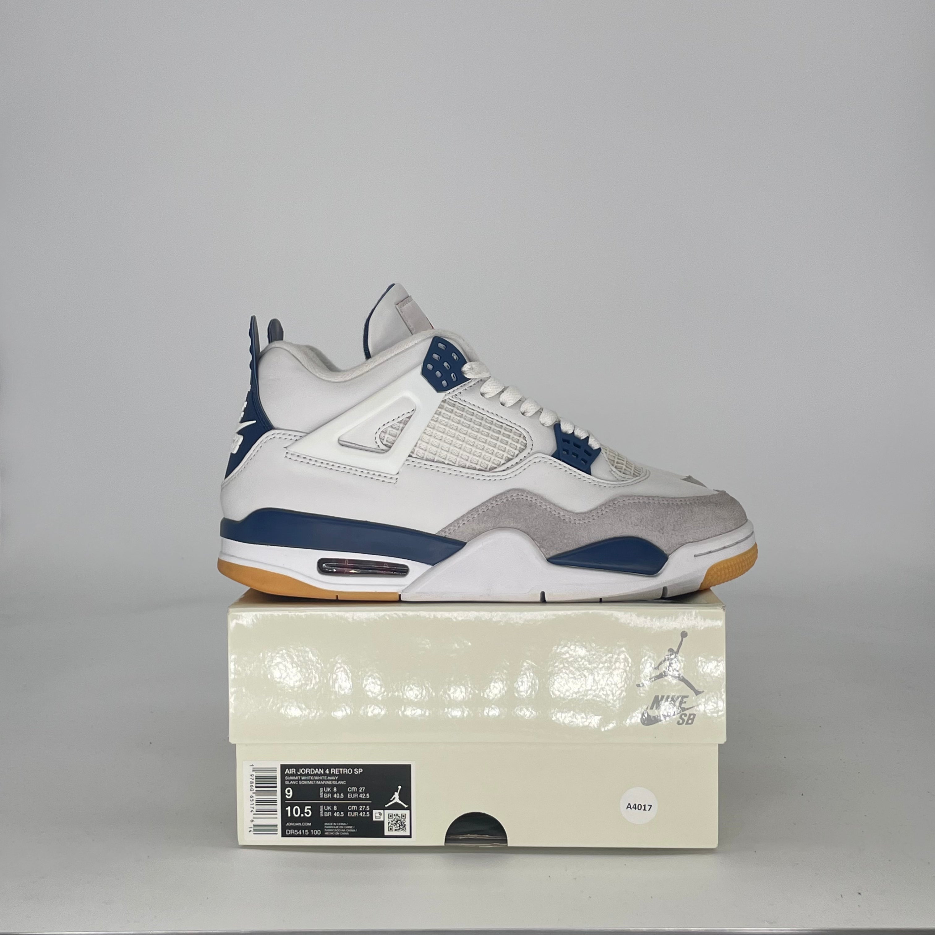 AIR JORDAN 4 SB NAVY DR5415-100 SIZE 9/10.5W