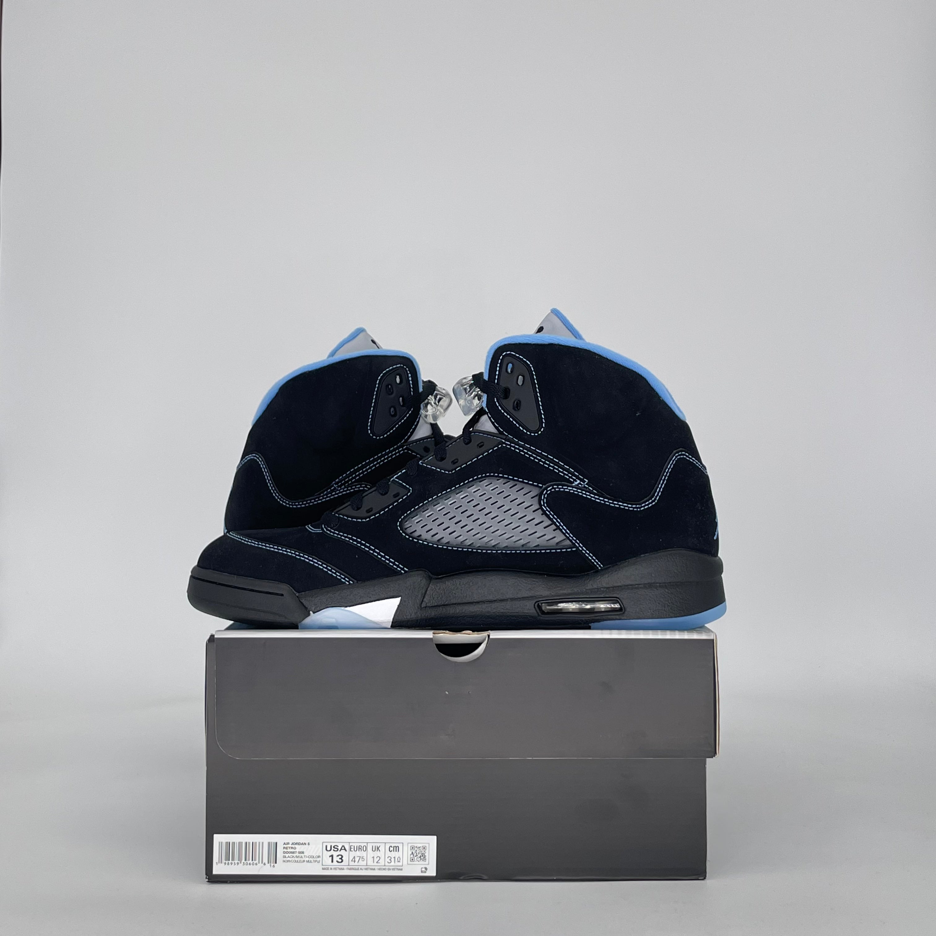 AIR JORDAN 5 BLACK UNIVERSITY BLUE DD0587-008 SIZE 13/14.5W