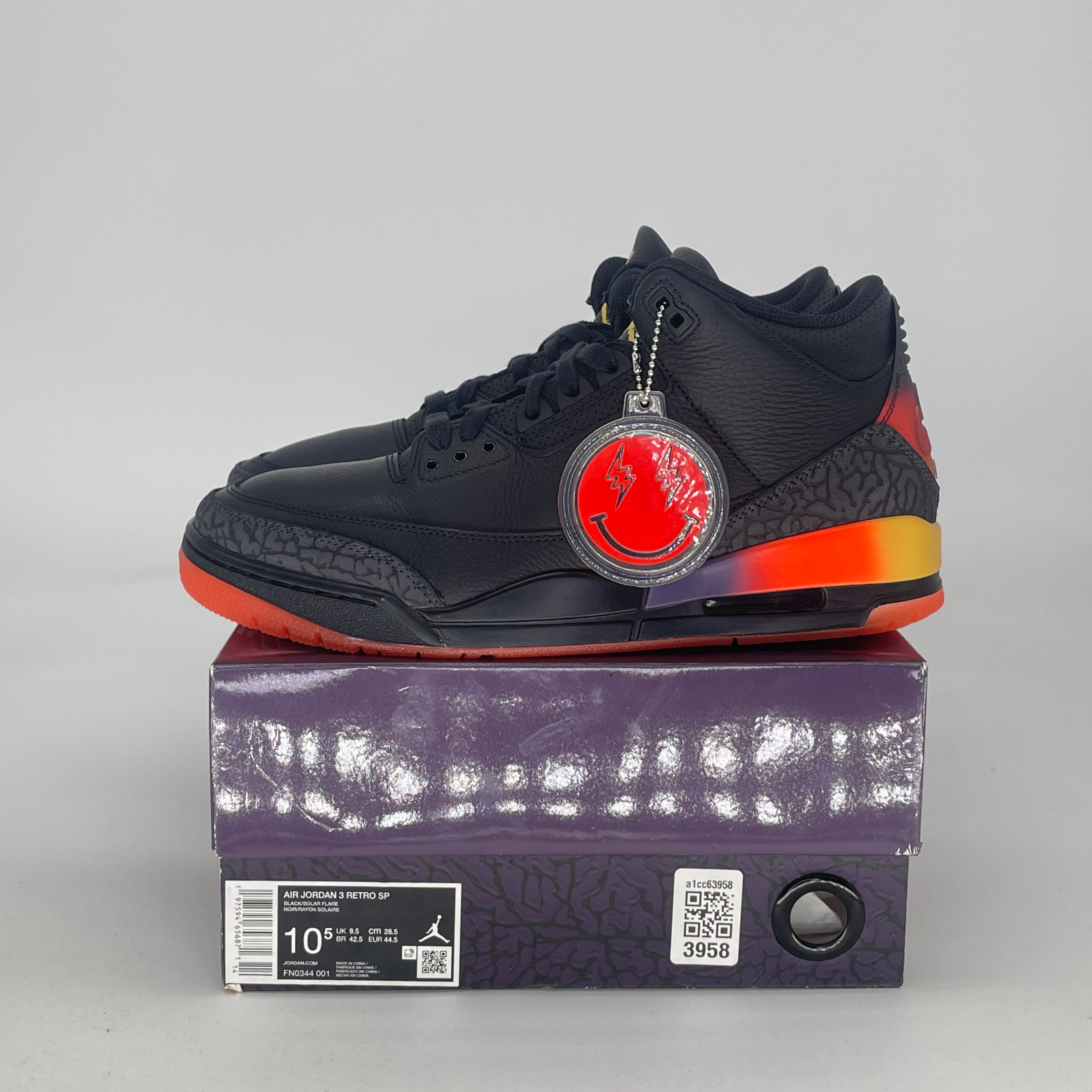 AIR JORDAN 3 J BALVIN RIO FN0344-001 SIZE 10.5/12W