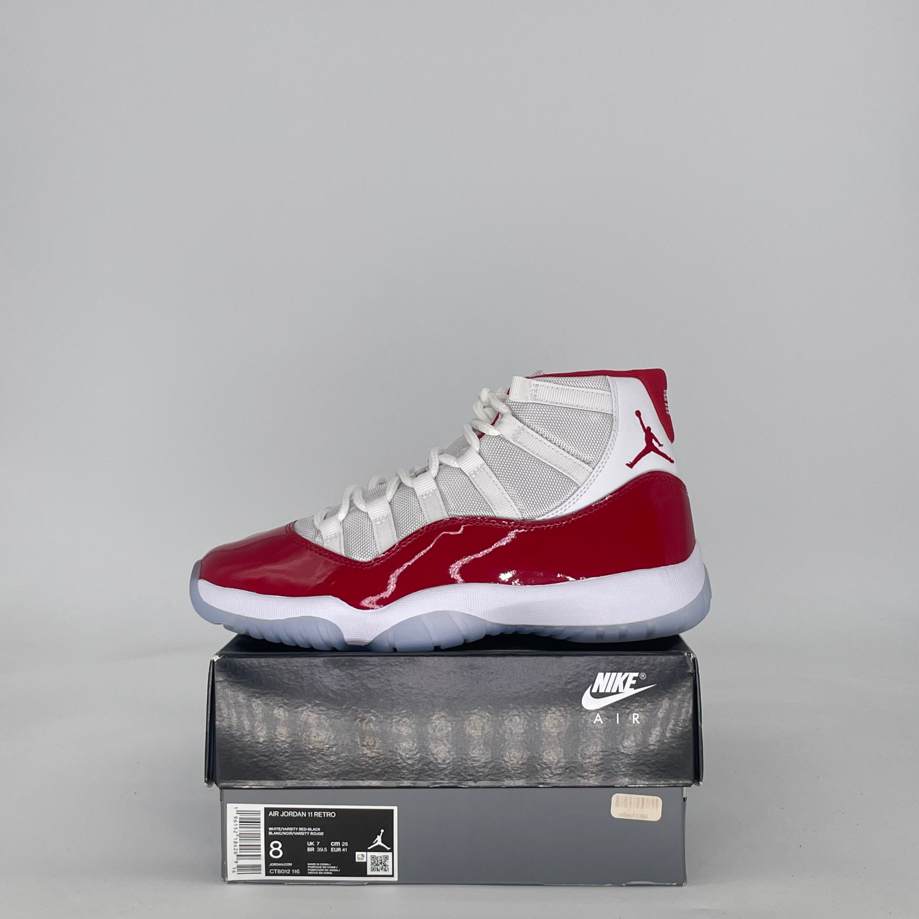 AIR JORDAN 11 CHERRY CT8012-116 SIZE 8/9.5W