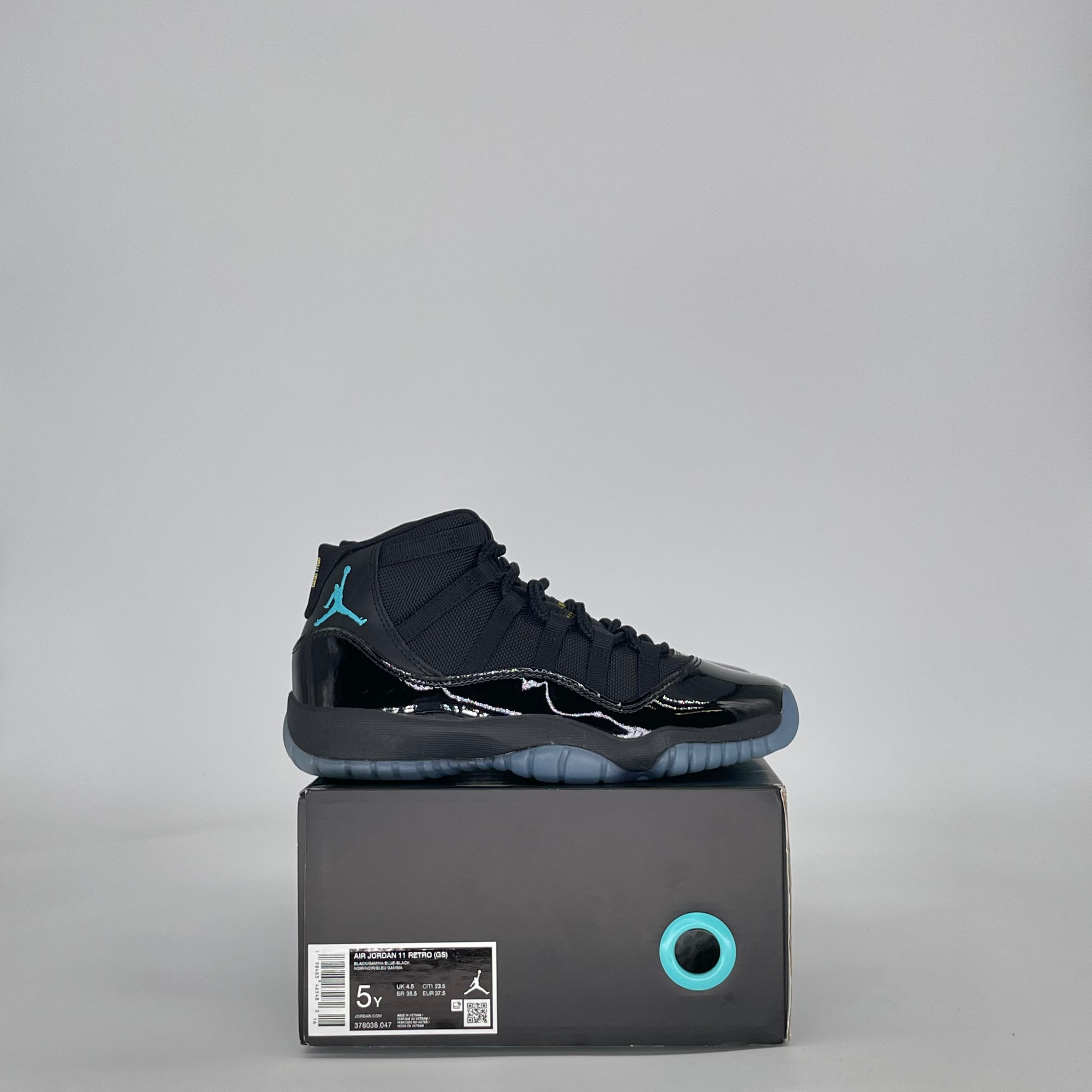 AIR JORDAN 11 GAMMA BLUE 378038-047 SIZE 5/6.5W GS