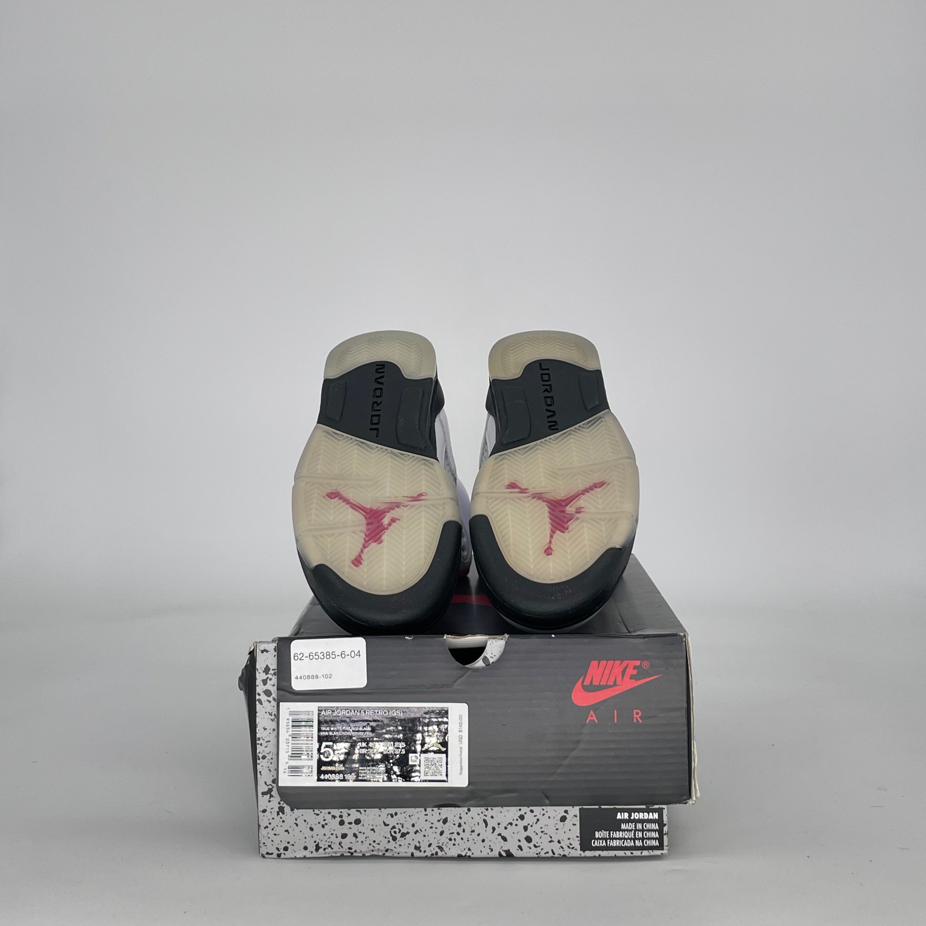 AIR JORDAN 5 FIRE RED SILVER TONGUE (2020) 440888-102 SIZE 5/6.5W GS
