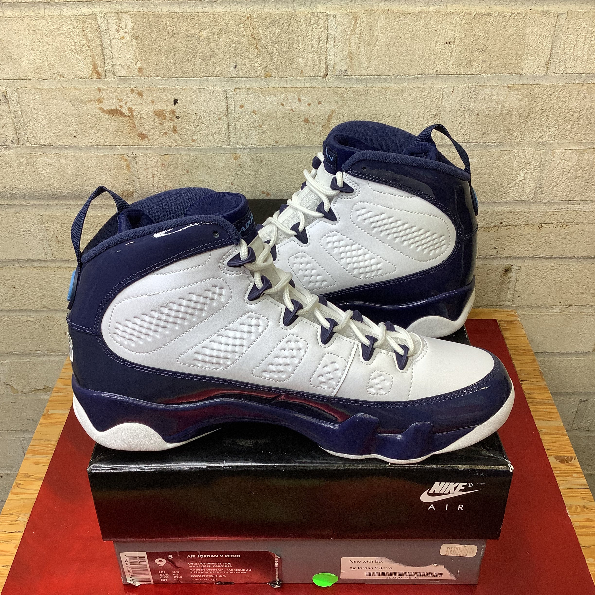 AIR JORDAN 9 PEARL BLUE SIZE 9.5 302370-145