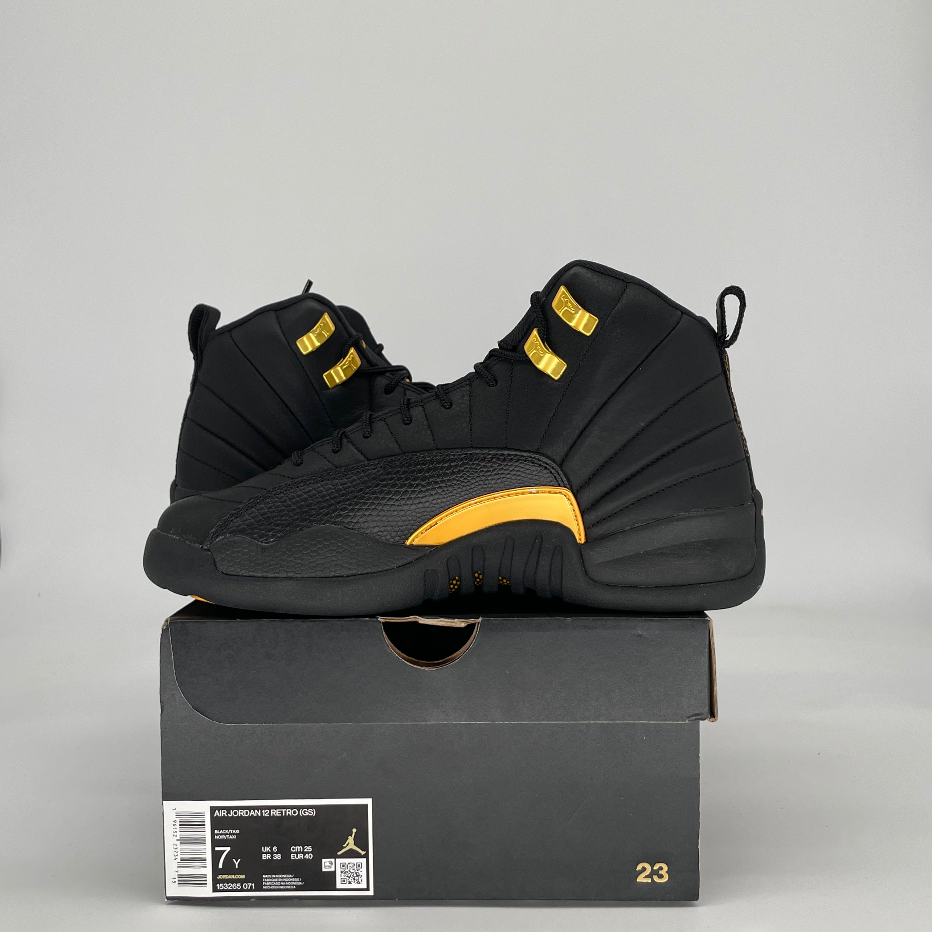 AIR JORDAN 12 BLACK TAXI 153265-071 SIZE 7/8.5W