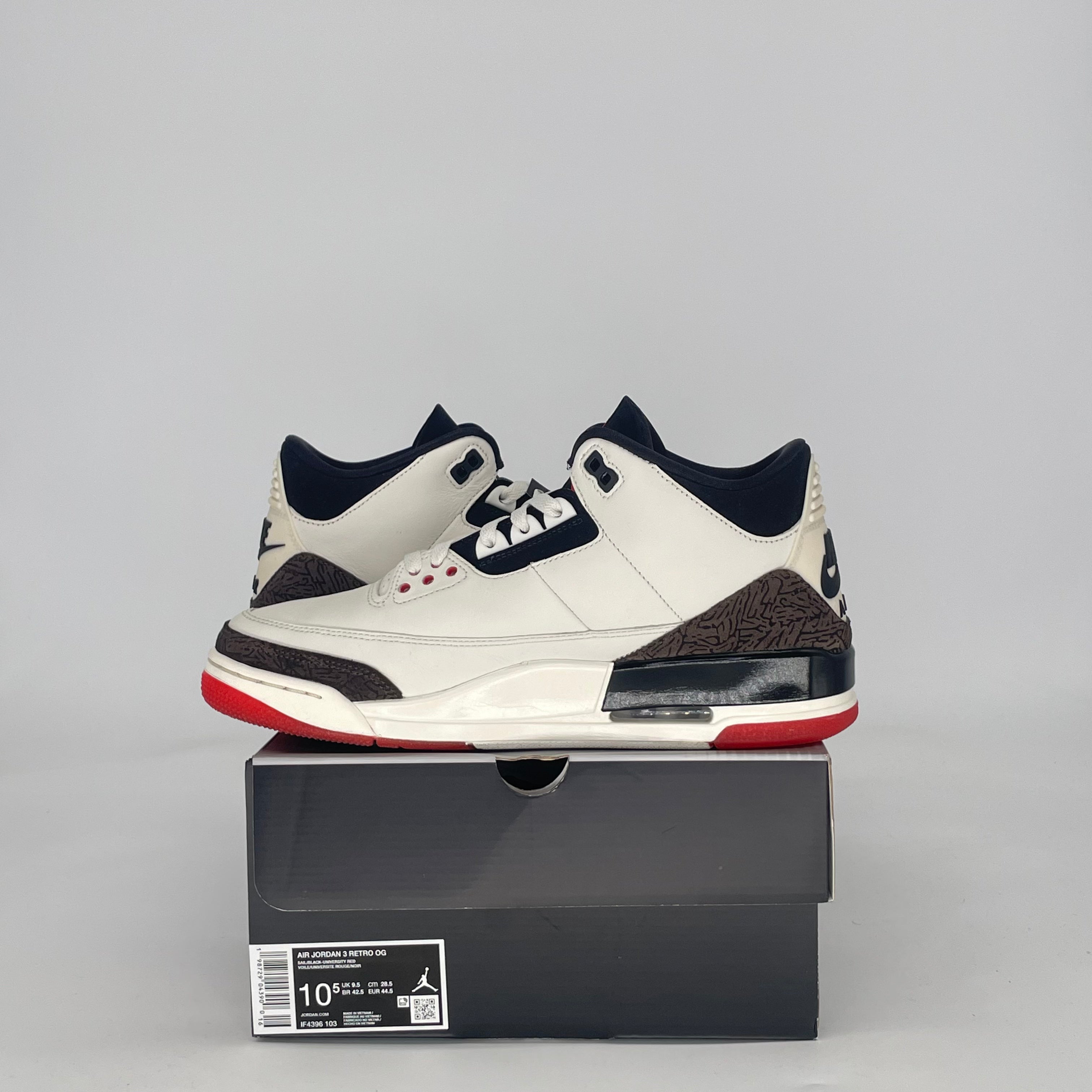 AIR JORDAN 3 WORLDS BEST DAD IF4396-103 SIZE 10.5/12W