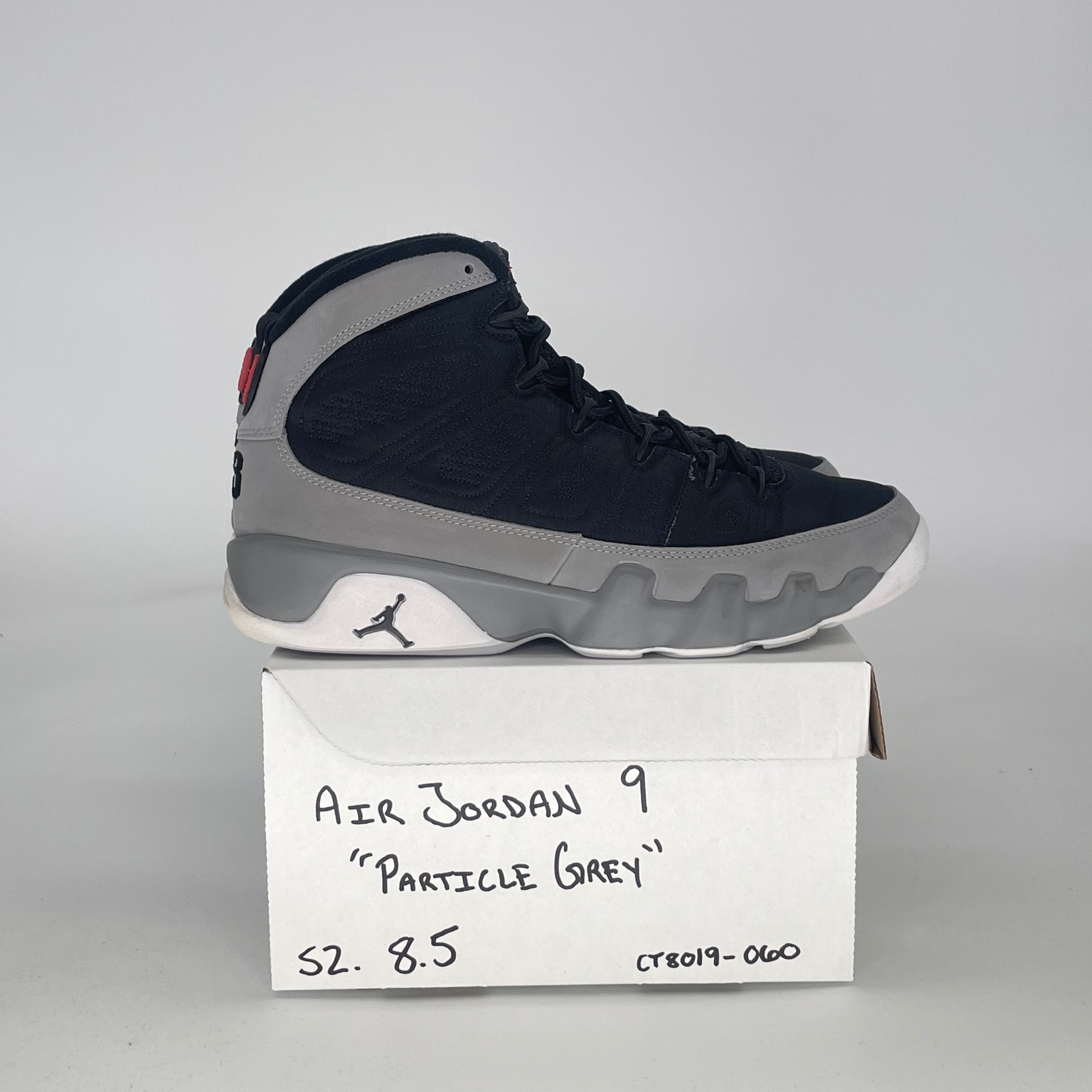 AIR JORDAN 9 PARTICLE GREY CT8019-060 SIZE 8.5/10W
