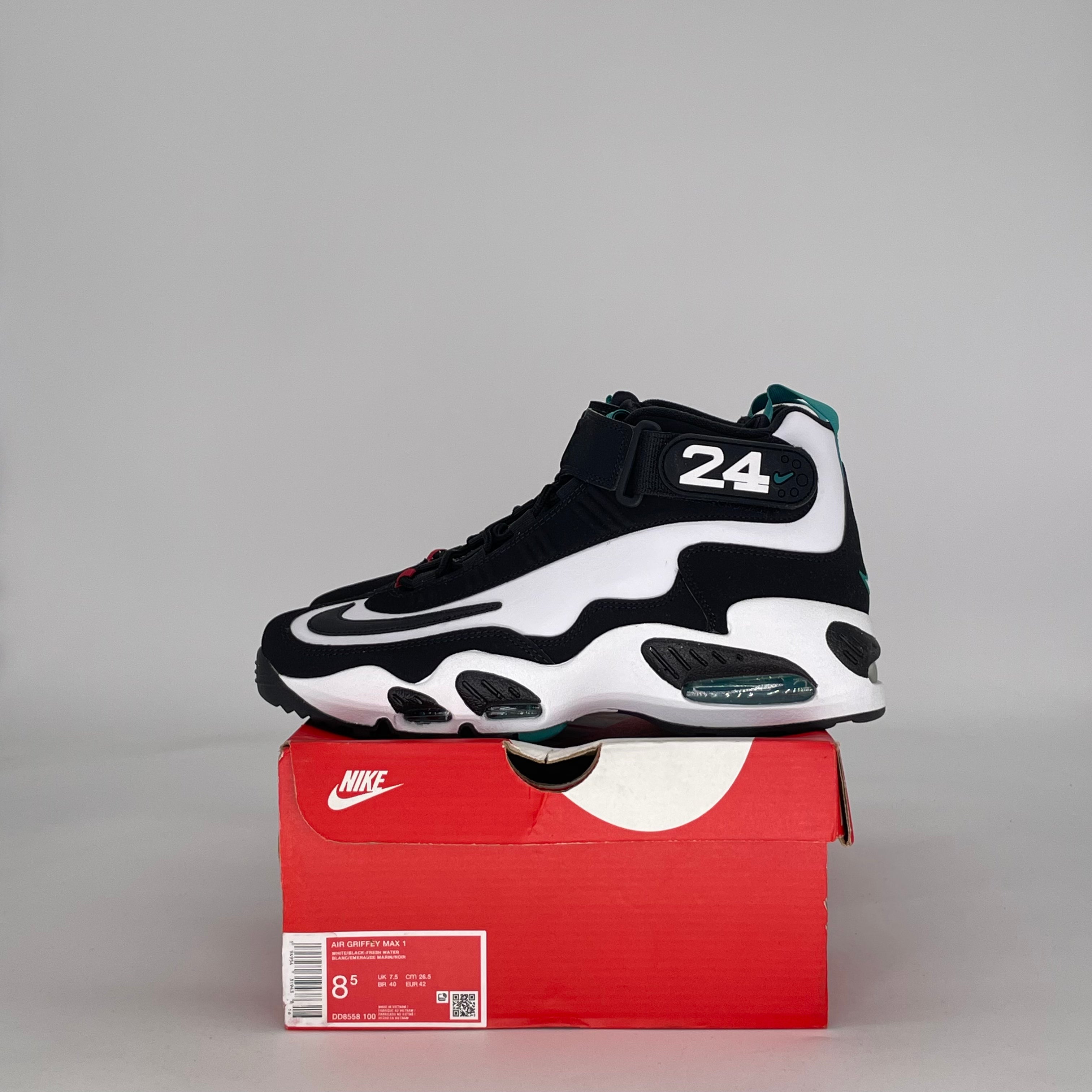 NIKE AIR GRIFFEY MAX 1 WHITE FRESHWATER (2021) DD8558-100 SIZE 8.5/10W