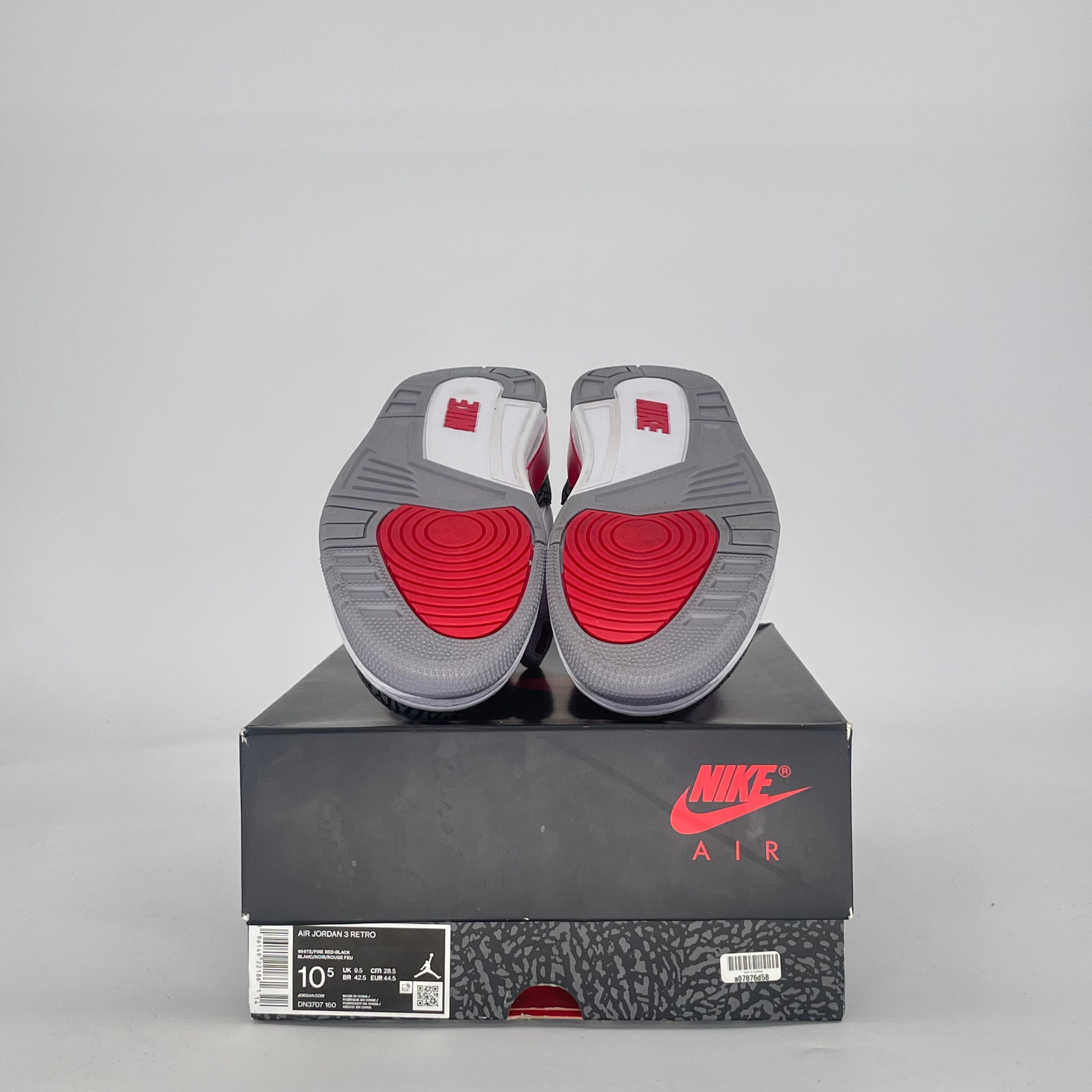 AIR JORDAN 3 FIRE RED DN3707-160 SIZE 10.5/12W