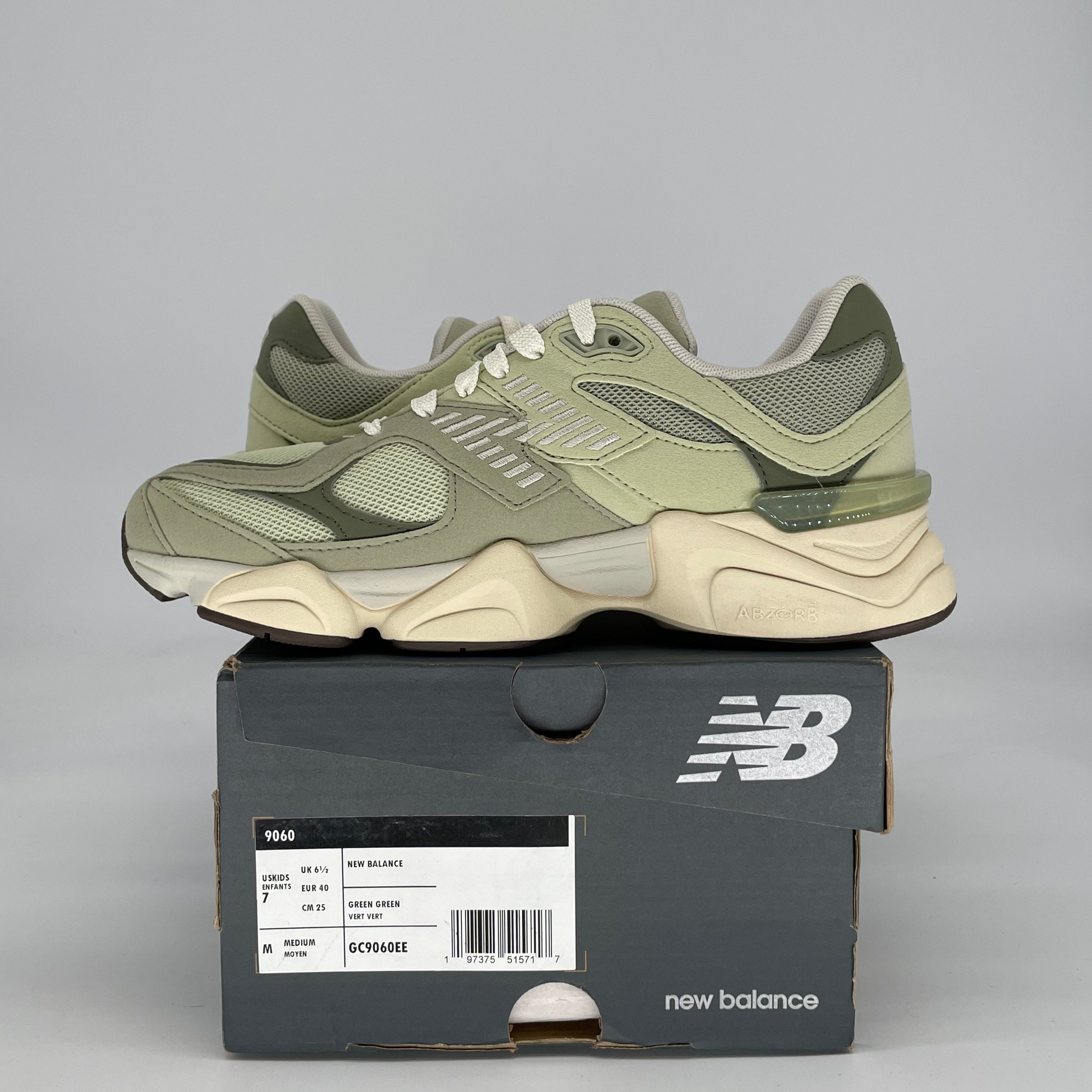 NEW BALANCE 9060 OLIVINE GC9060EE SIZE 7/8.5W