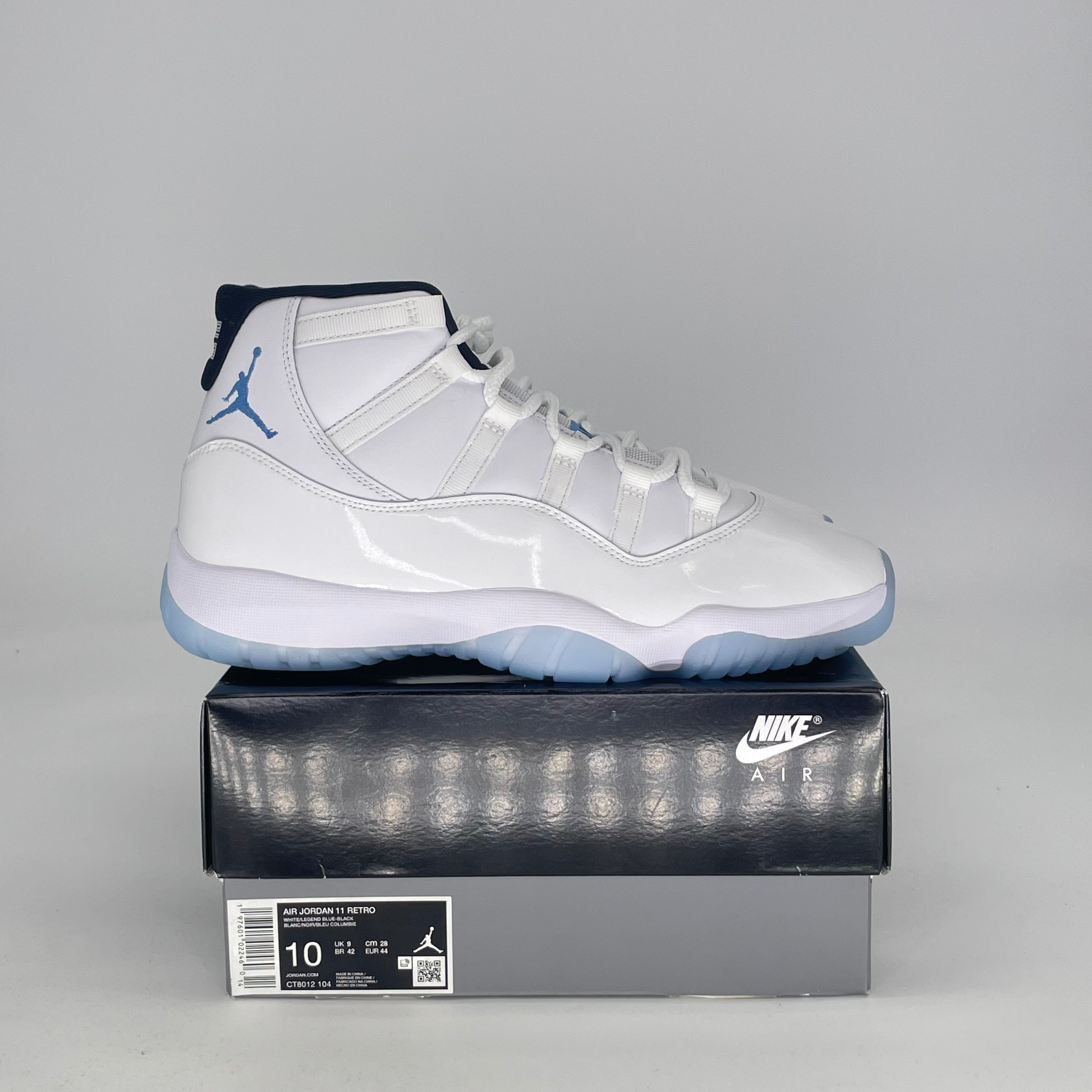 AIR JORDAN 11 LEGEND BLUE CT8012-104 SIZE 10/11.5W