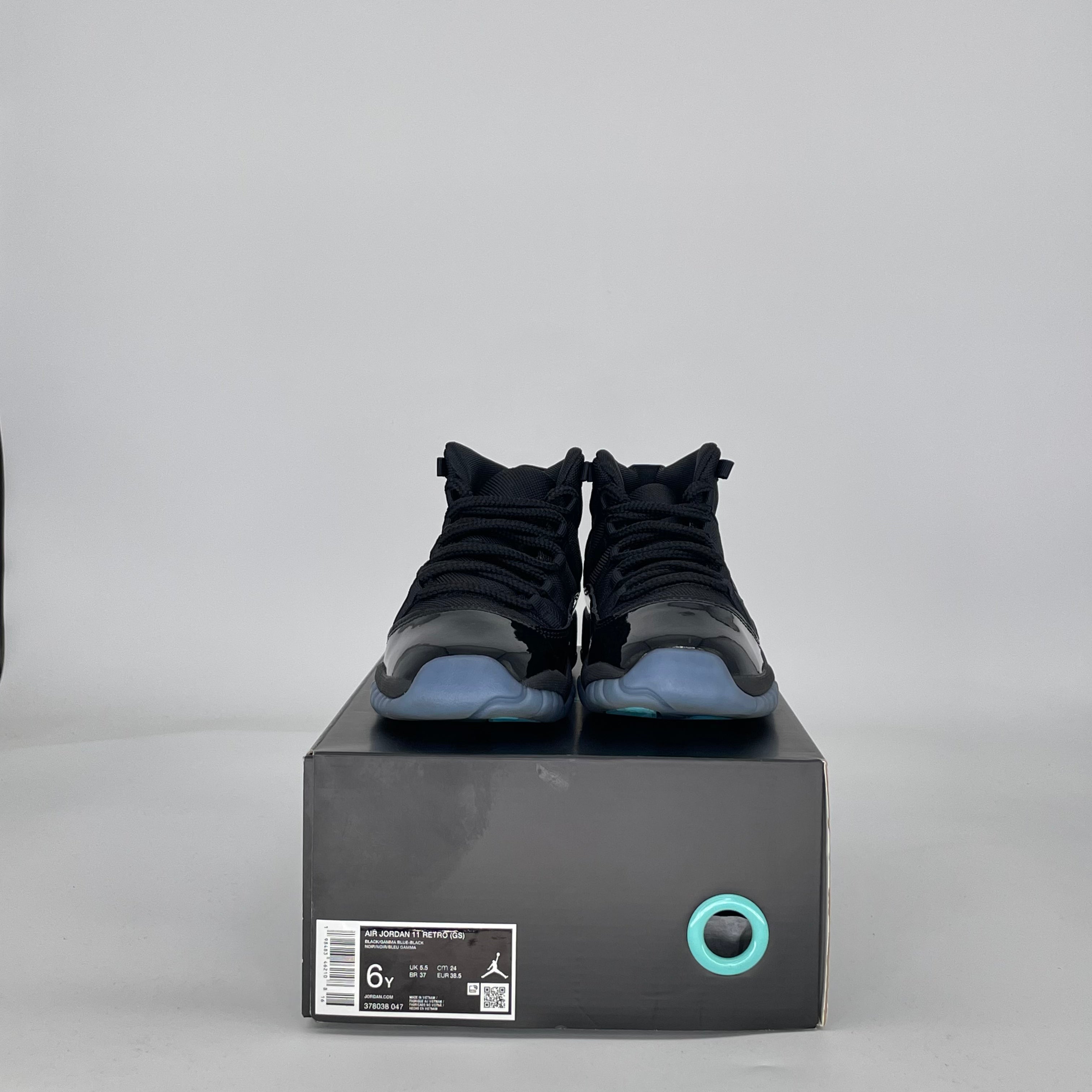 AIR JORDAN 11 GAMMA BLUE 378038-047 SIZE 6/7.5W GS