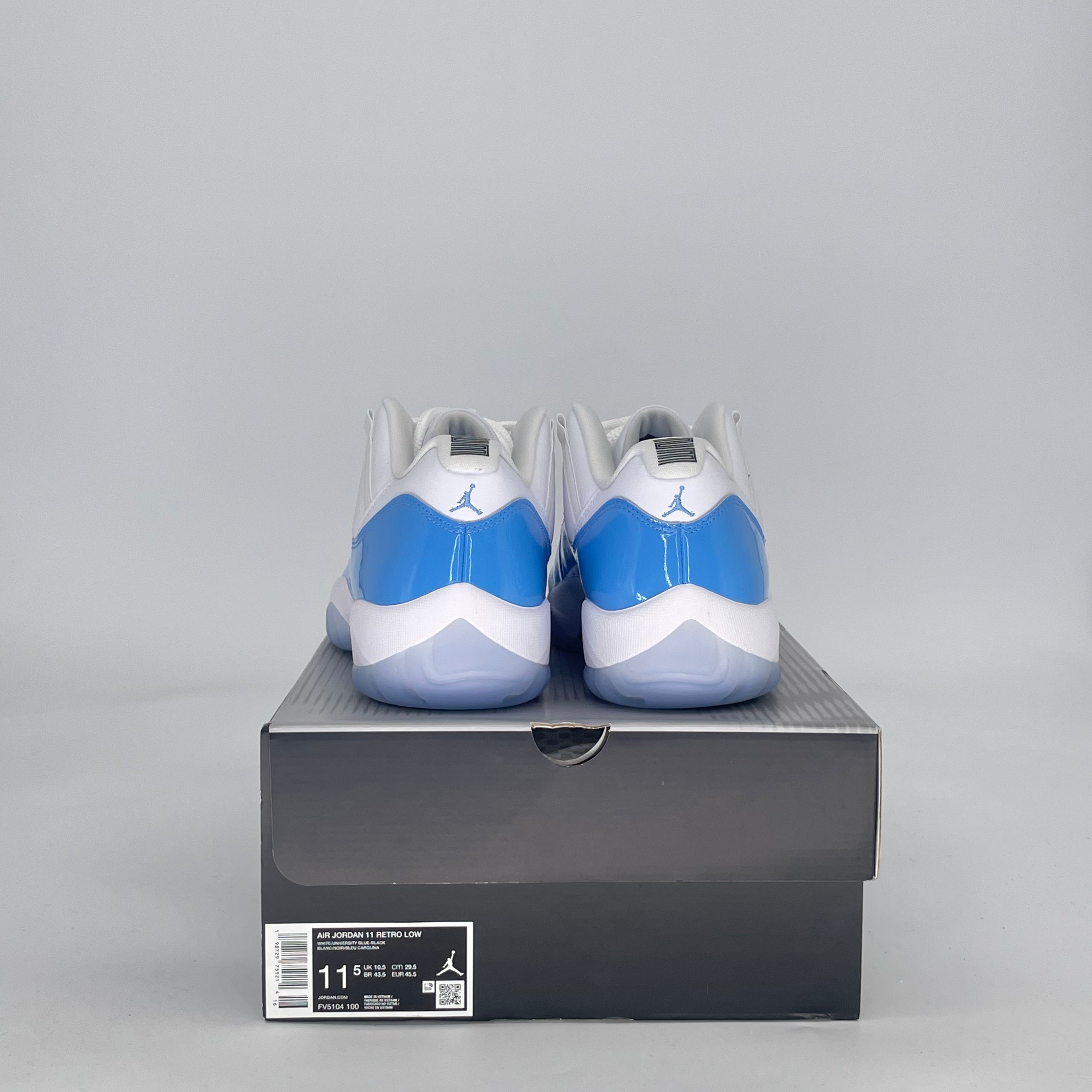 AIR JORDAN 11 LOW UNIVERSITY BLUE FV5104-100 SIZE 11.5/13W