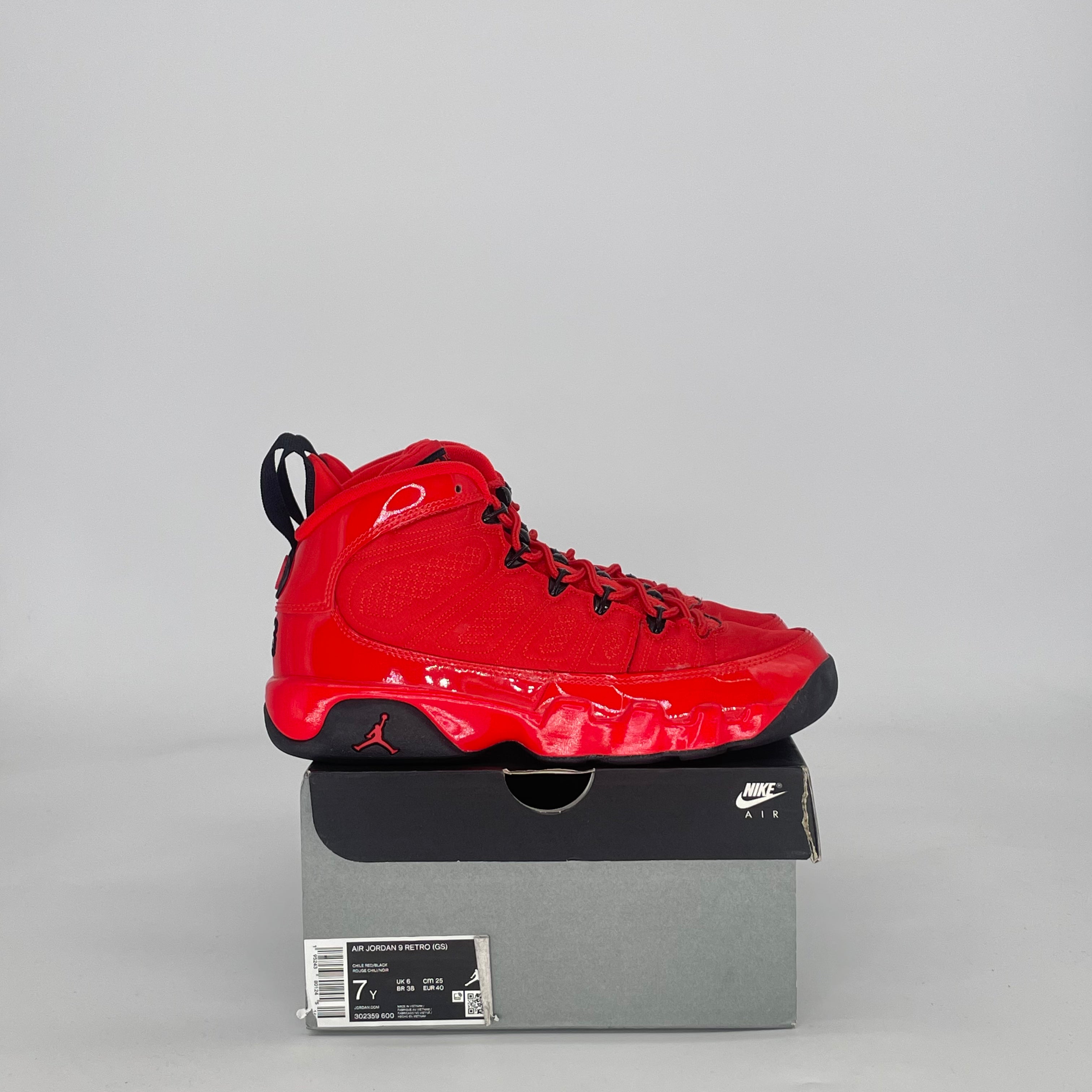 AIR JORDAN 9 CHILE RED 302359-600 SIZE 7/8.5W GS