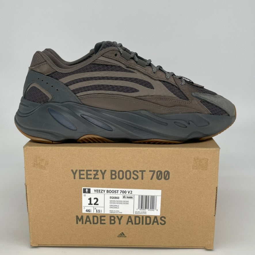 ADIDAS YEEZY 700 V2 GEODE EG6860 SIZE 12/13.5W
