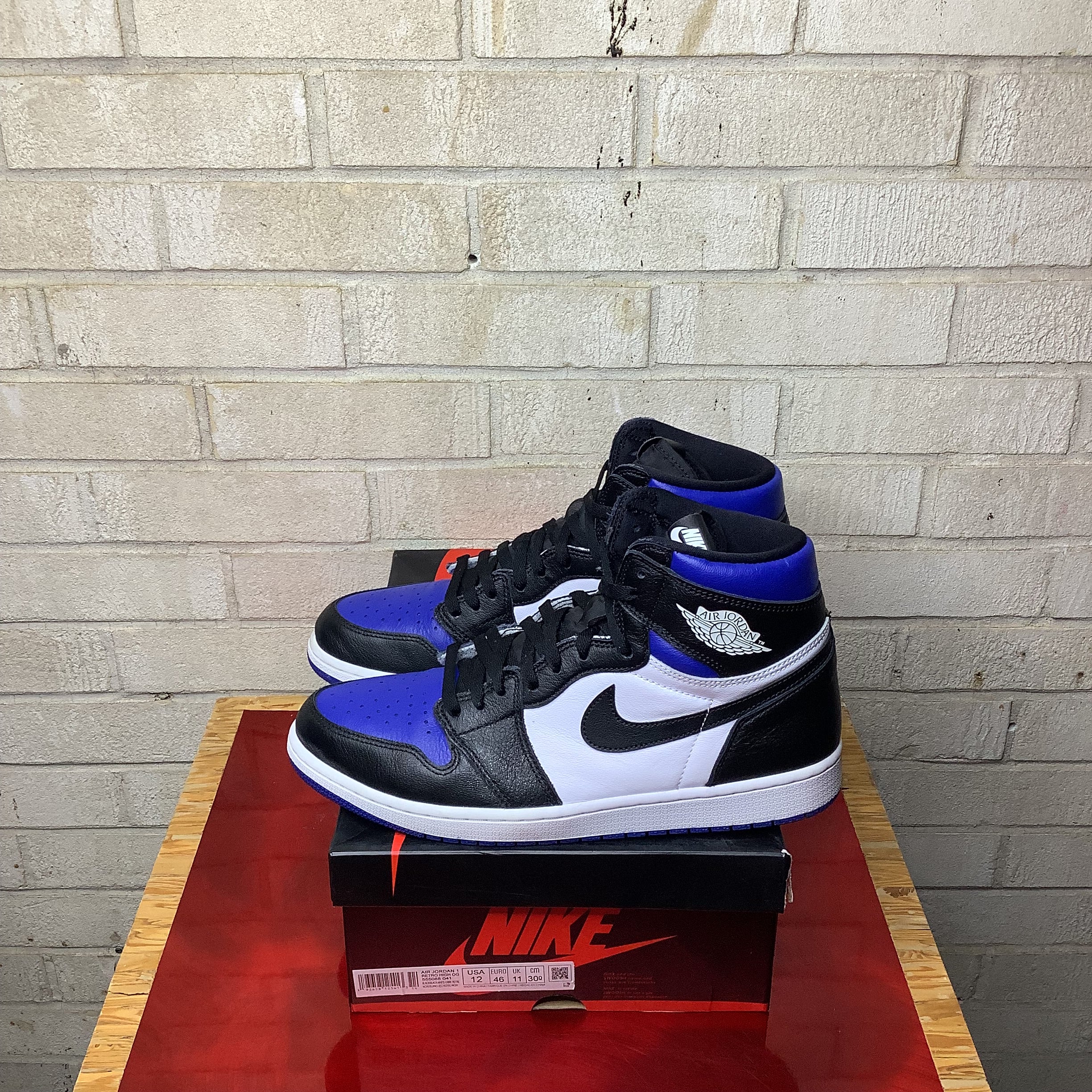 AIR JORDAN 1 ROYAL TOE SIZE 12/13.5W 555088-041