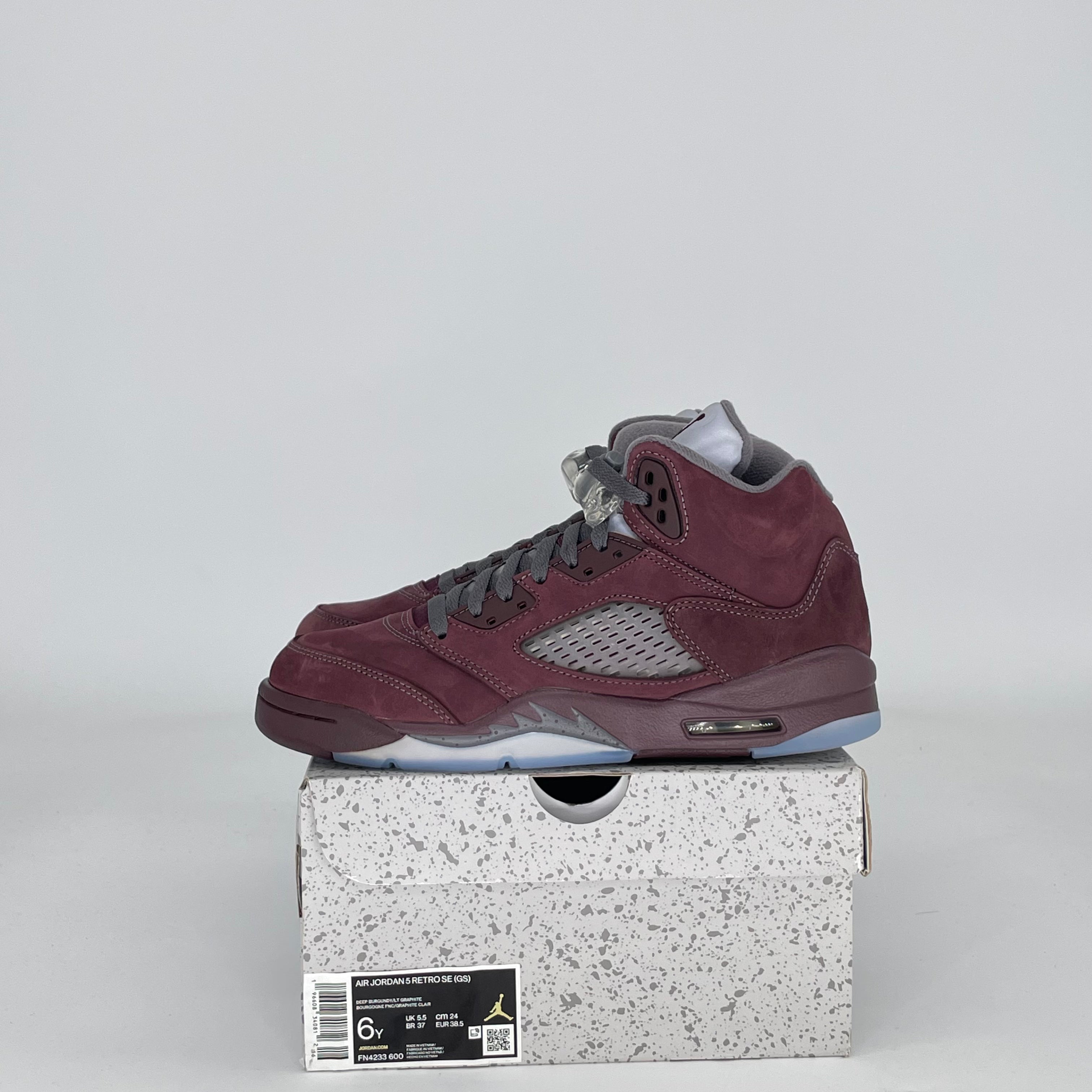 Air Jordan V 5 retro LS “Burgundy suede” Deadstock. Size 10 - 2006 Air Jordan V Retro Burgundy in Deadstock  main image 2