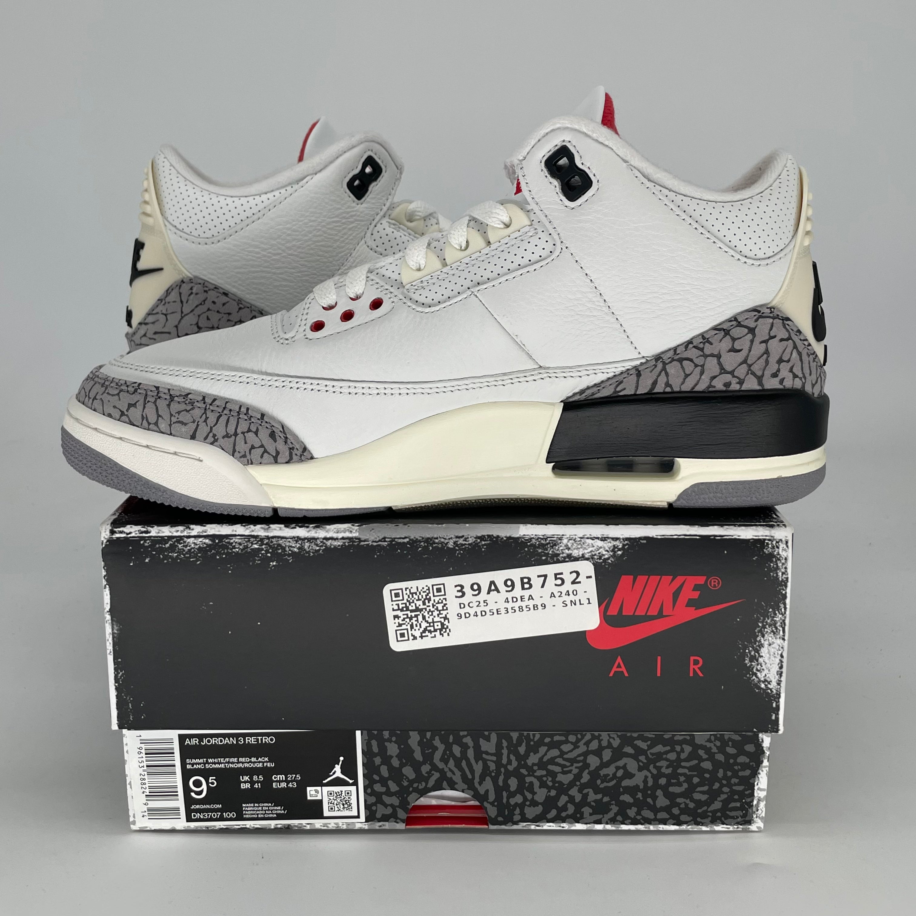 AIR JORDAN 3 WHITE CEMENT REIMAGINED DN3707-100 SIZE 9.5/11W
