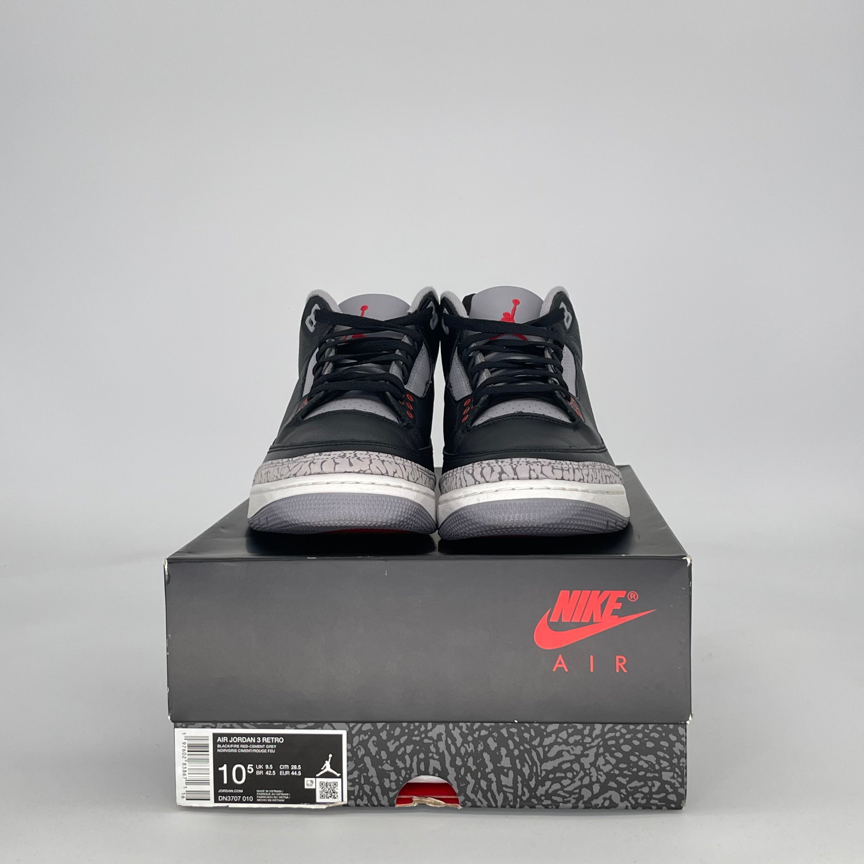 AIR JORDAN 3 BLACK CEMENT DN3707-010 SIZE 10.5/12W