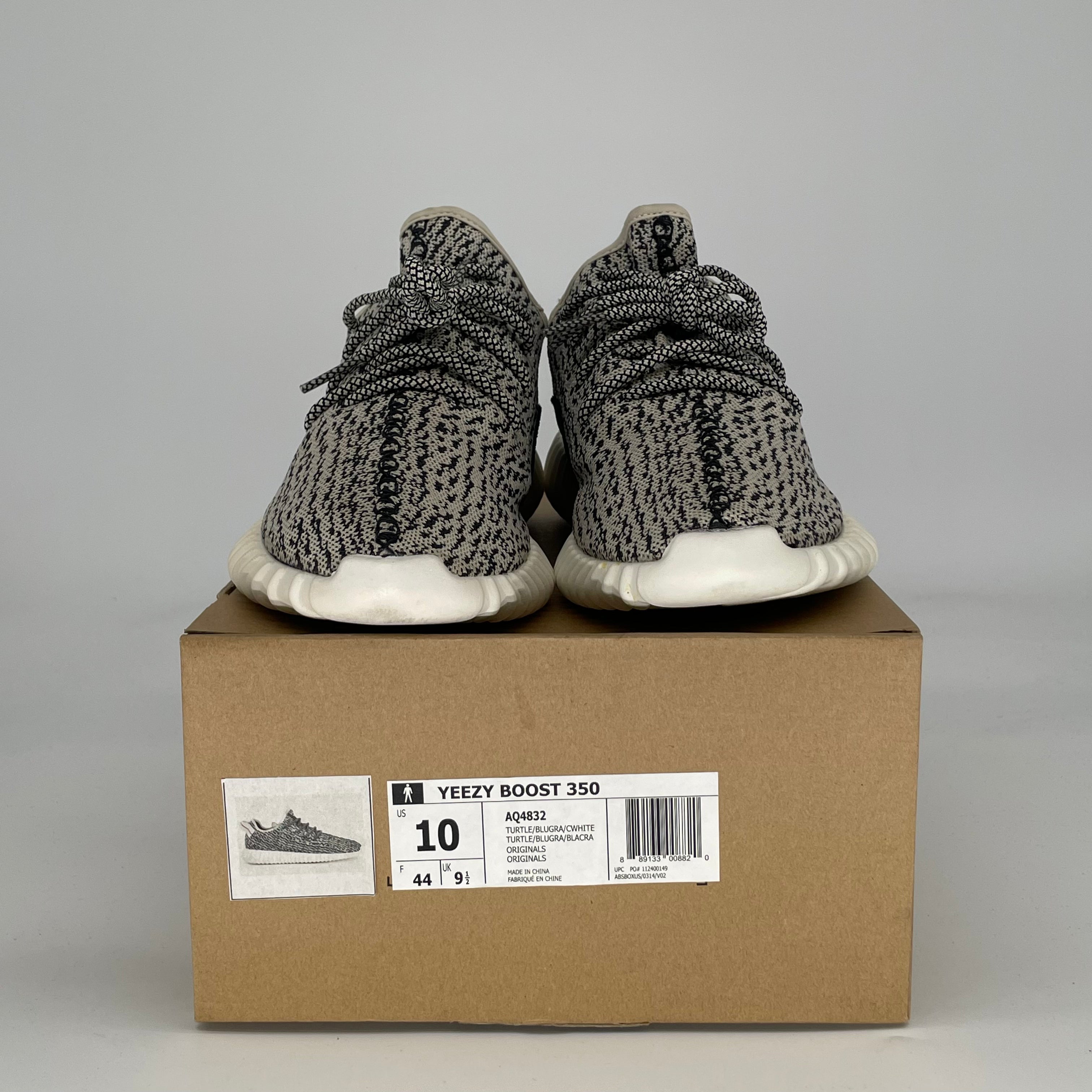 ADIDAS YEEZY 350 TURTLEDOVE AQ4832SIZE 10/11.5W