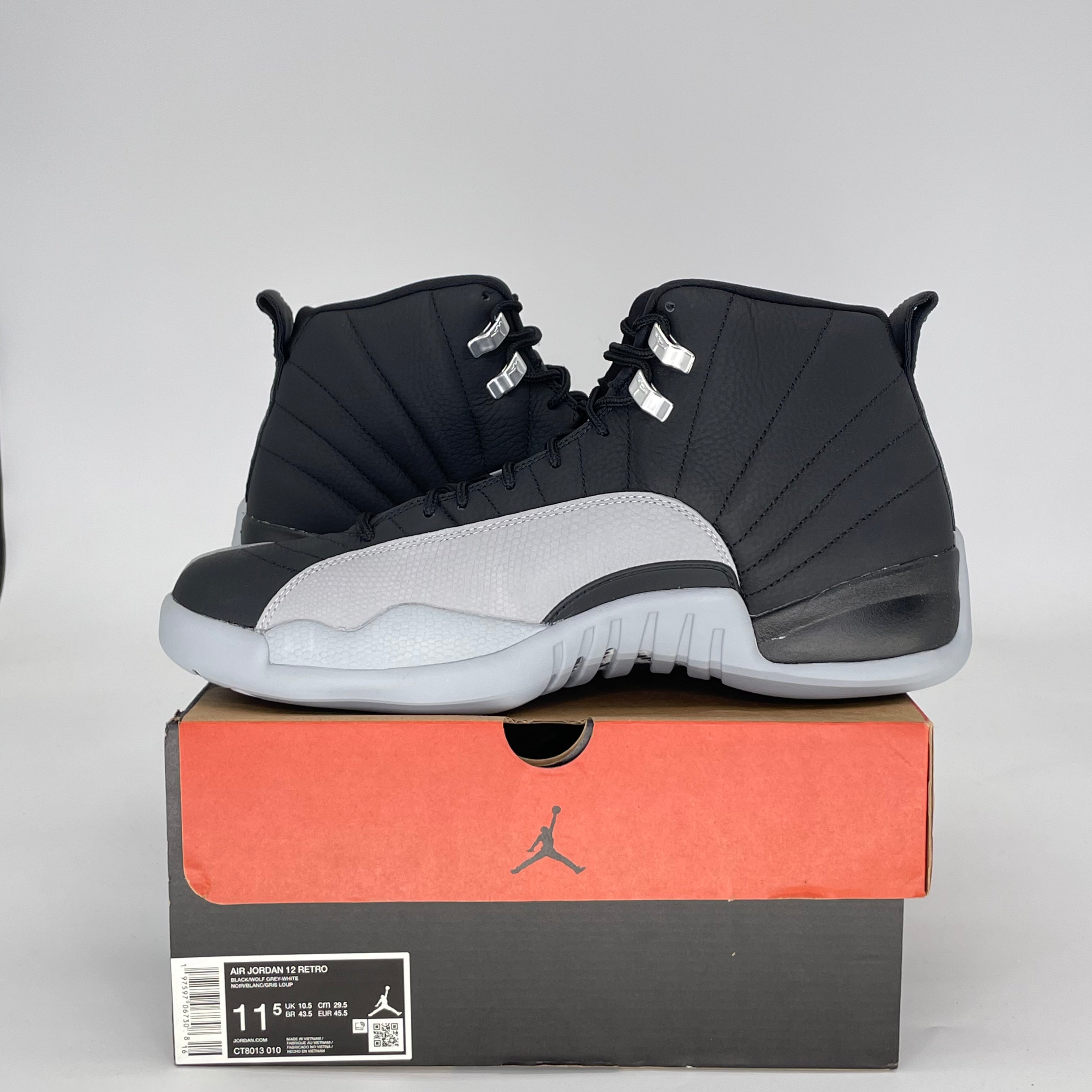 AIR JORDAN 12 BARONS CT8013-010 SIZE 11.5/13W