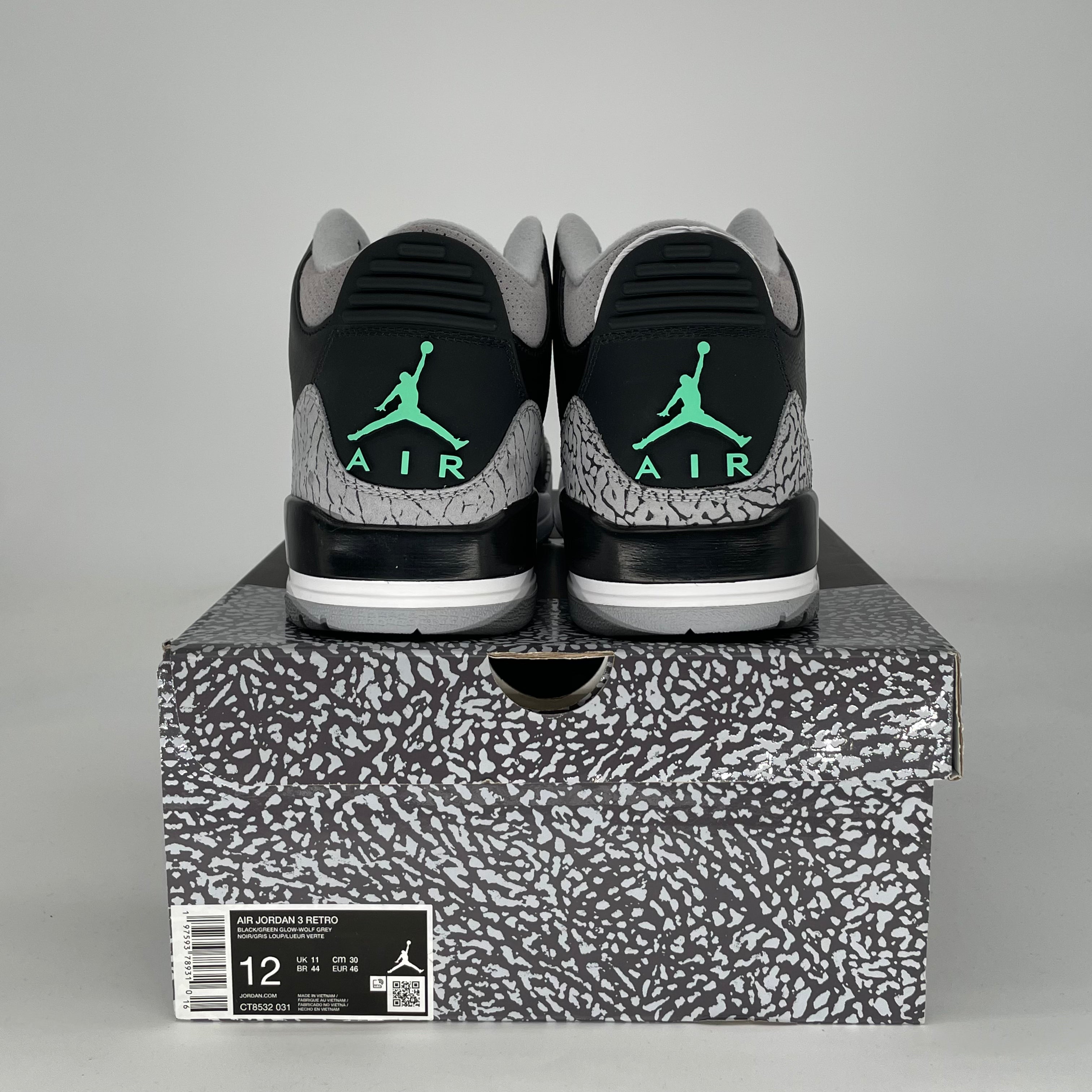 AIR JORDAN 3 GREEN GLOW CT8532-031 SIZE SIZE 12/13.5W