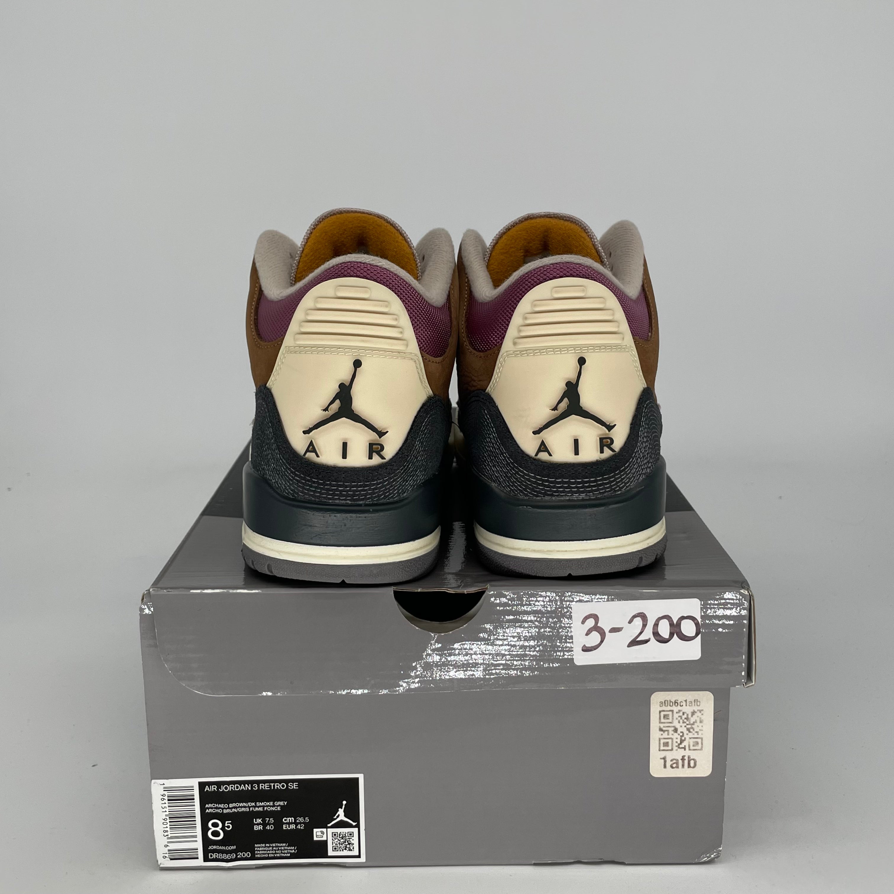AIR JORDAN 3 WINTERIZED ARCHAEO BROWN SIZE 8.5/10W DR8869-200