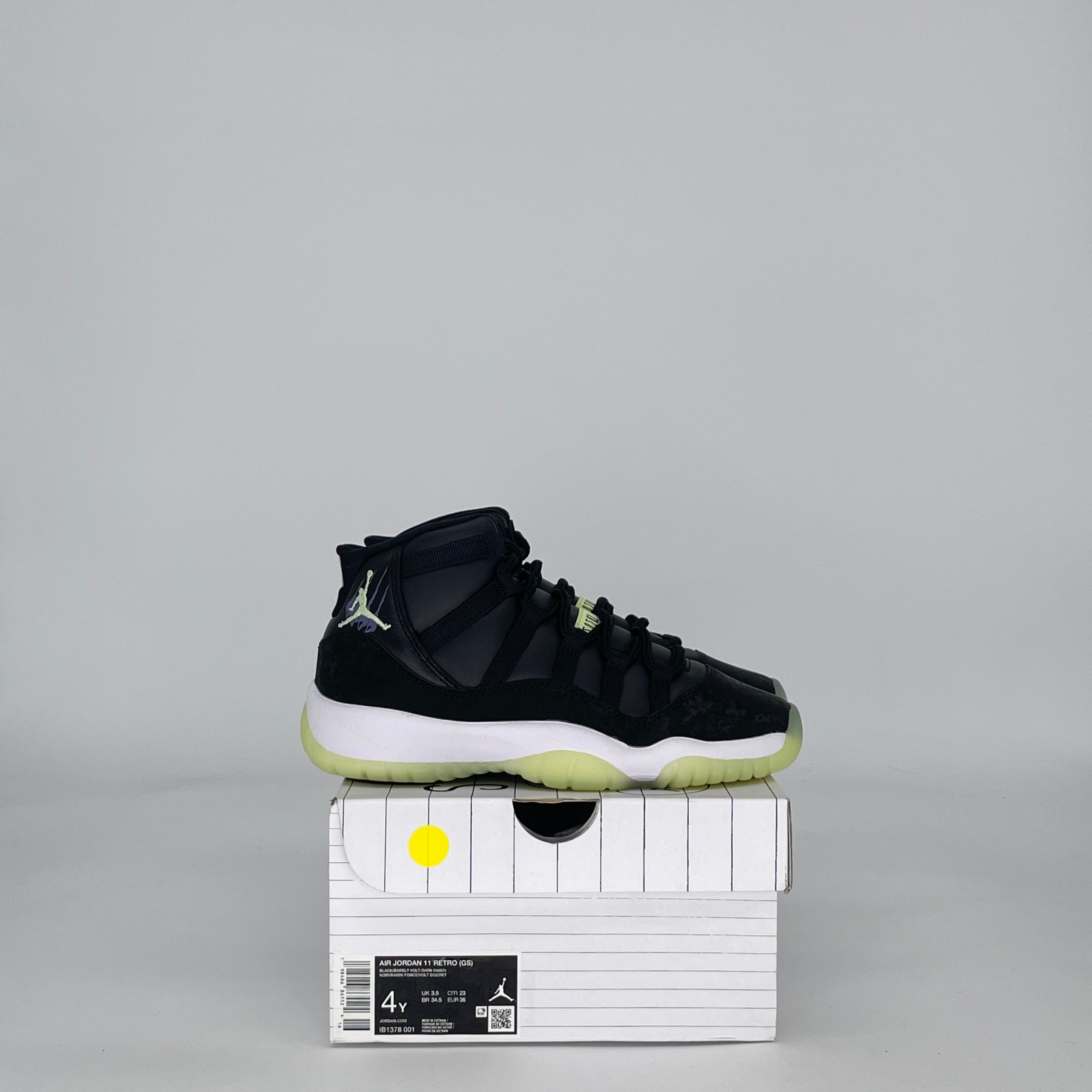 AIR JORDAN 11 BLACK BARELY VOLT IB1378-001 SIZE 4/5.5W GS