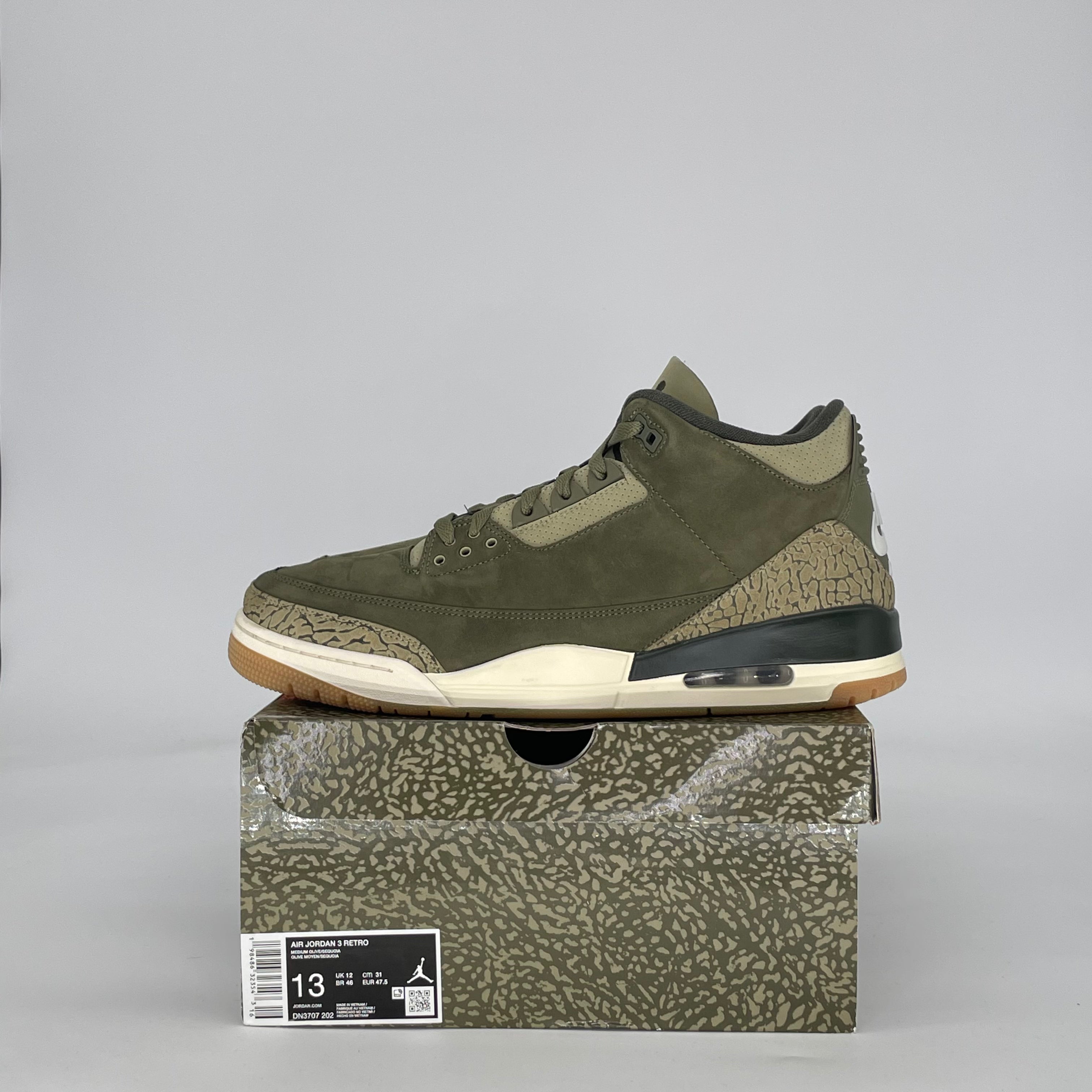 AIR JORDAN 3 FAMILY AFFAIR DN3707-202 SIZE 13/14.5W