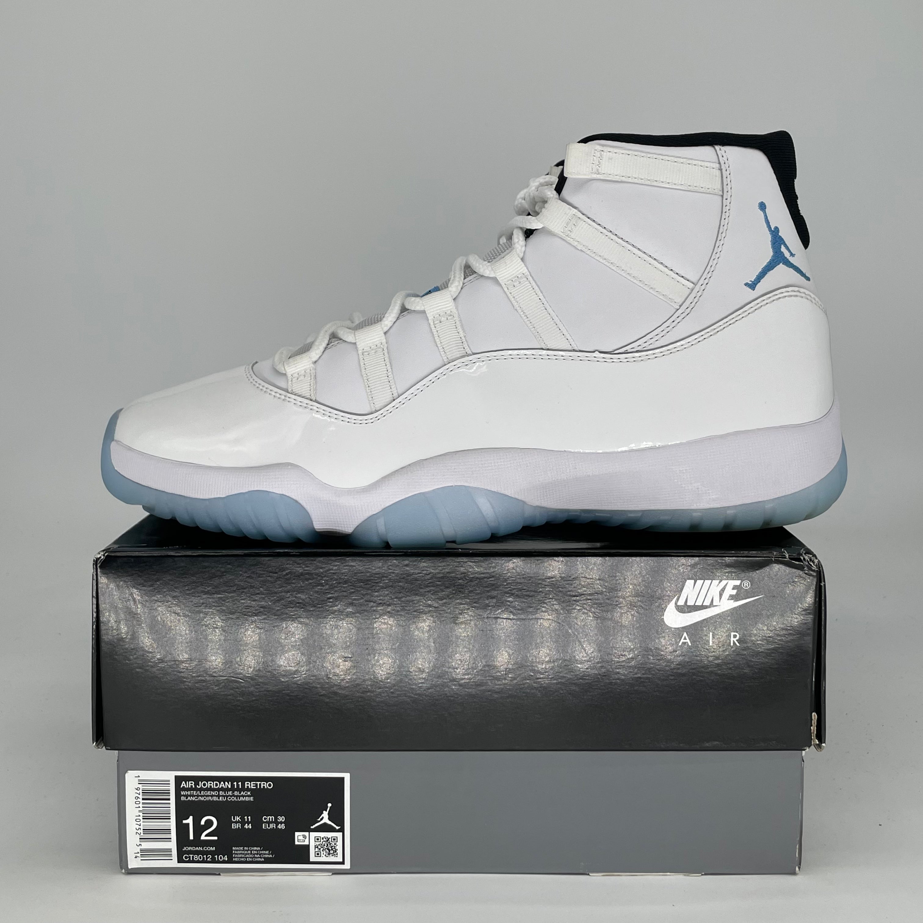 AIR JORDAN 11 LEGEND BLUE CT8012-104 SIZE 12/13.5W