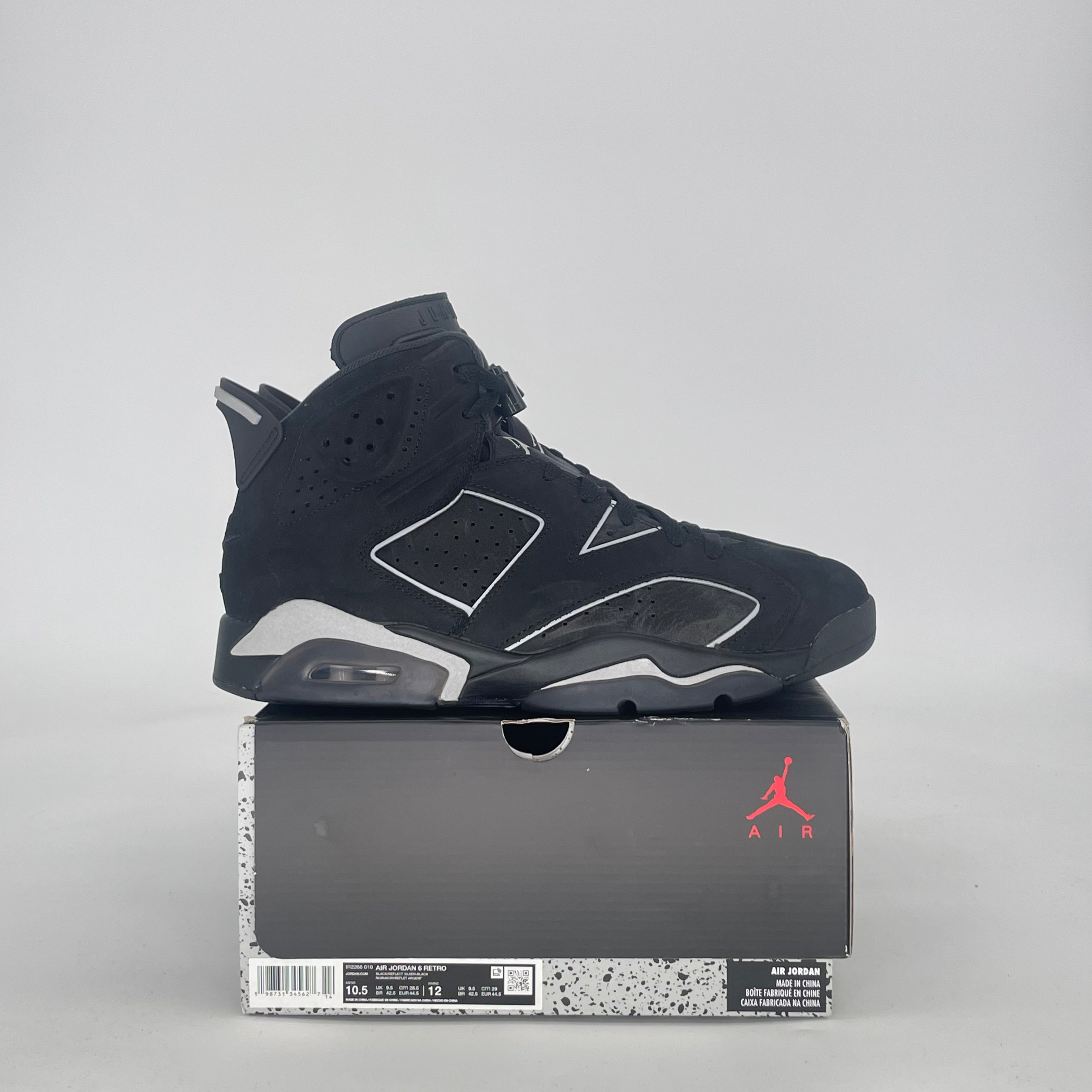 AIR JORDAN 6 CAP AND GOWN IR2266-010 SIZE 10.5/12W