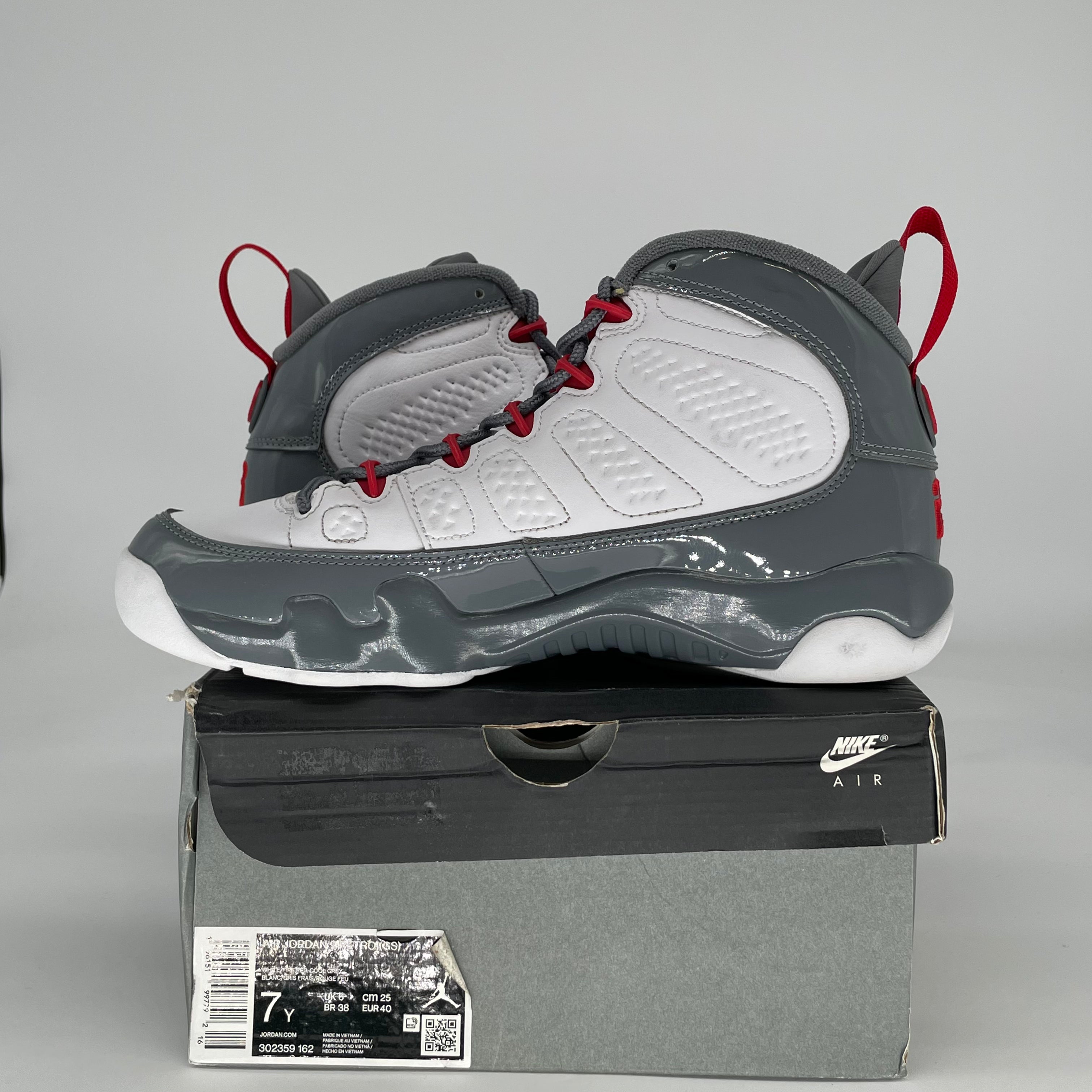 AIR JORDAN 9 FIRE RED 302359-162 SIZE 7/8.5W