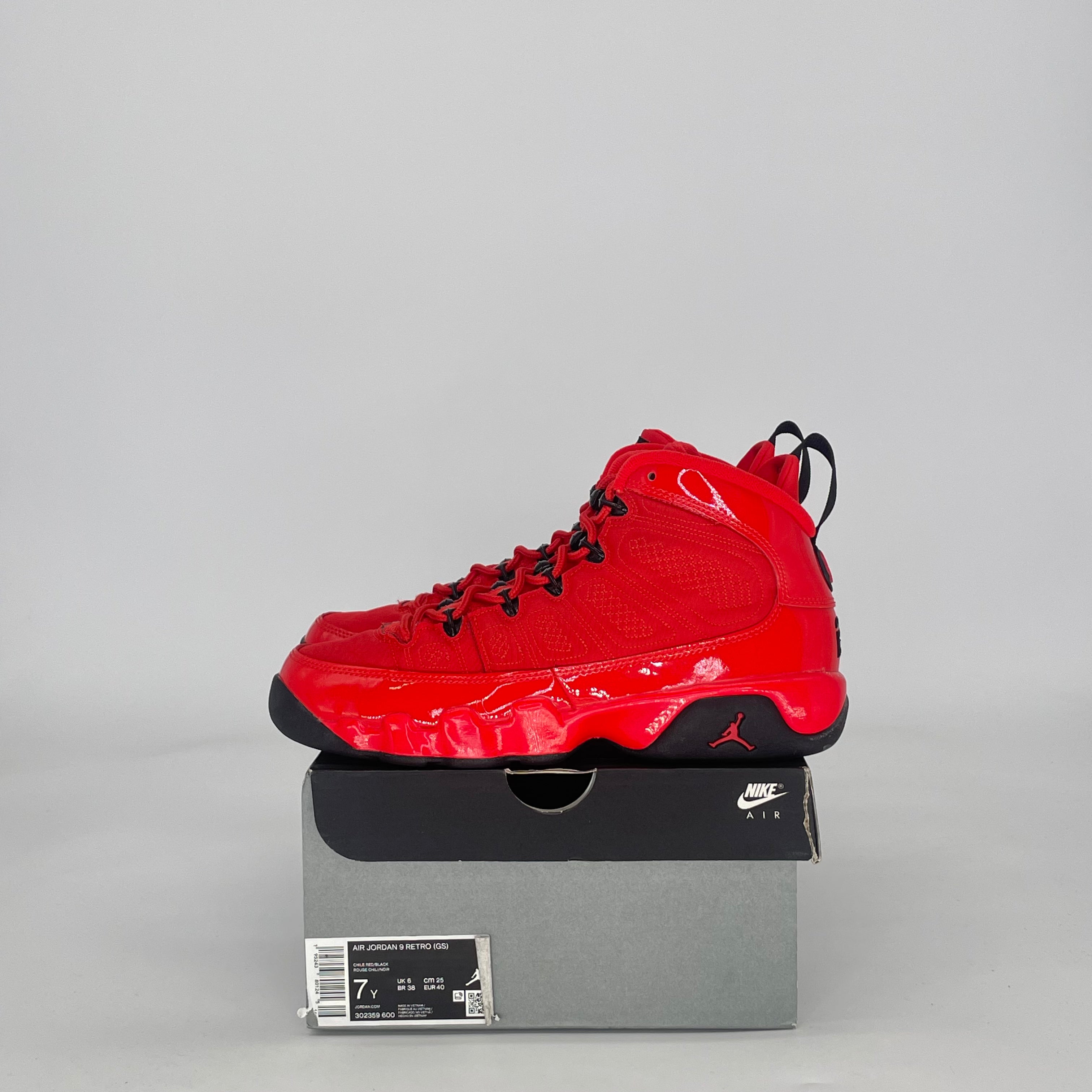 AIR JORDAN 9 CHILE RED 302359-600 SIZE 7/8.5W GS