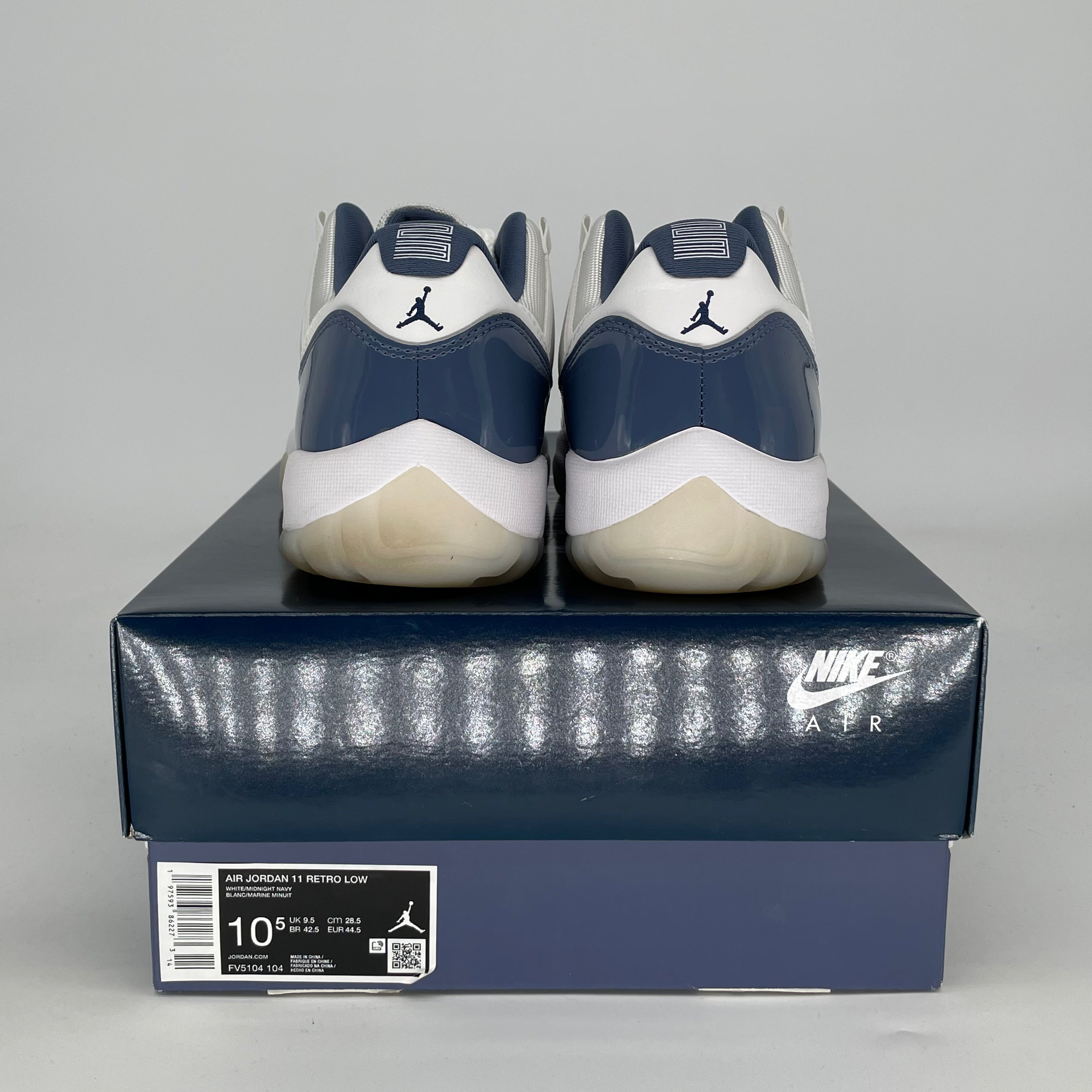 AIR JORDAN 11 LOW DIFFUSED BLUE FV5104-104 SIZE 10.5/12W