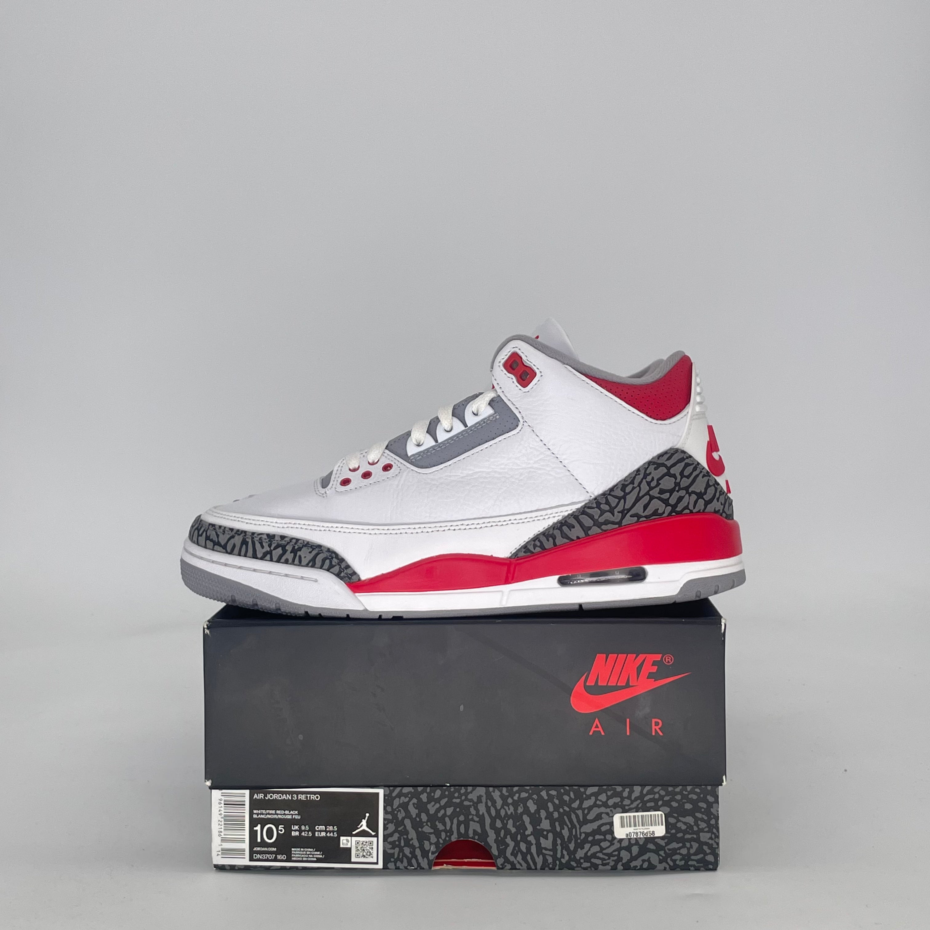 AIR JORDAN 3 FIRE RED DN3707-160 SIZE 10.5/12W