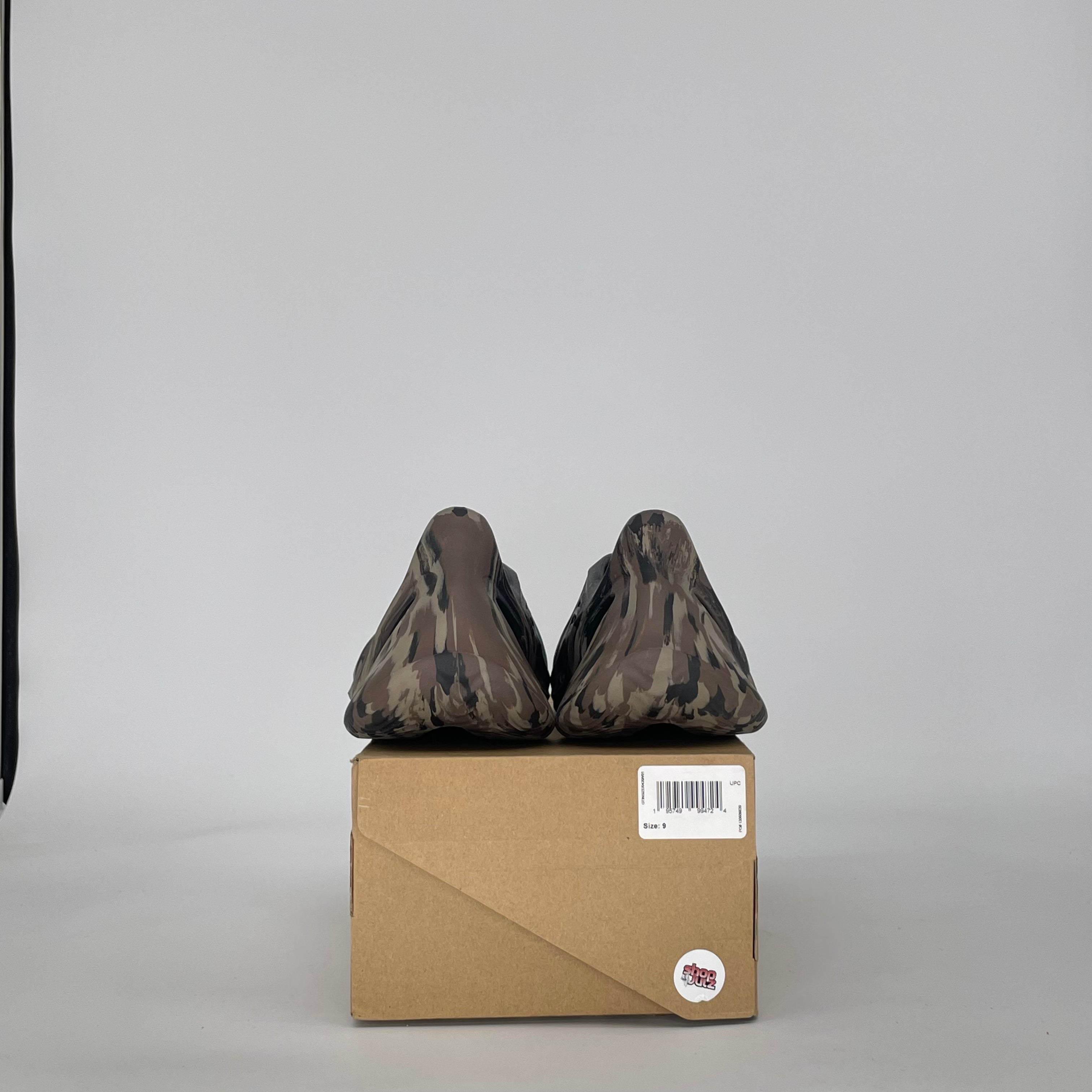 ADIDAS YEEZY FOAM RNR MX CINDER ID4126 SIZE 9/10.5W