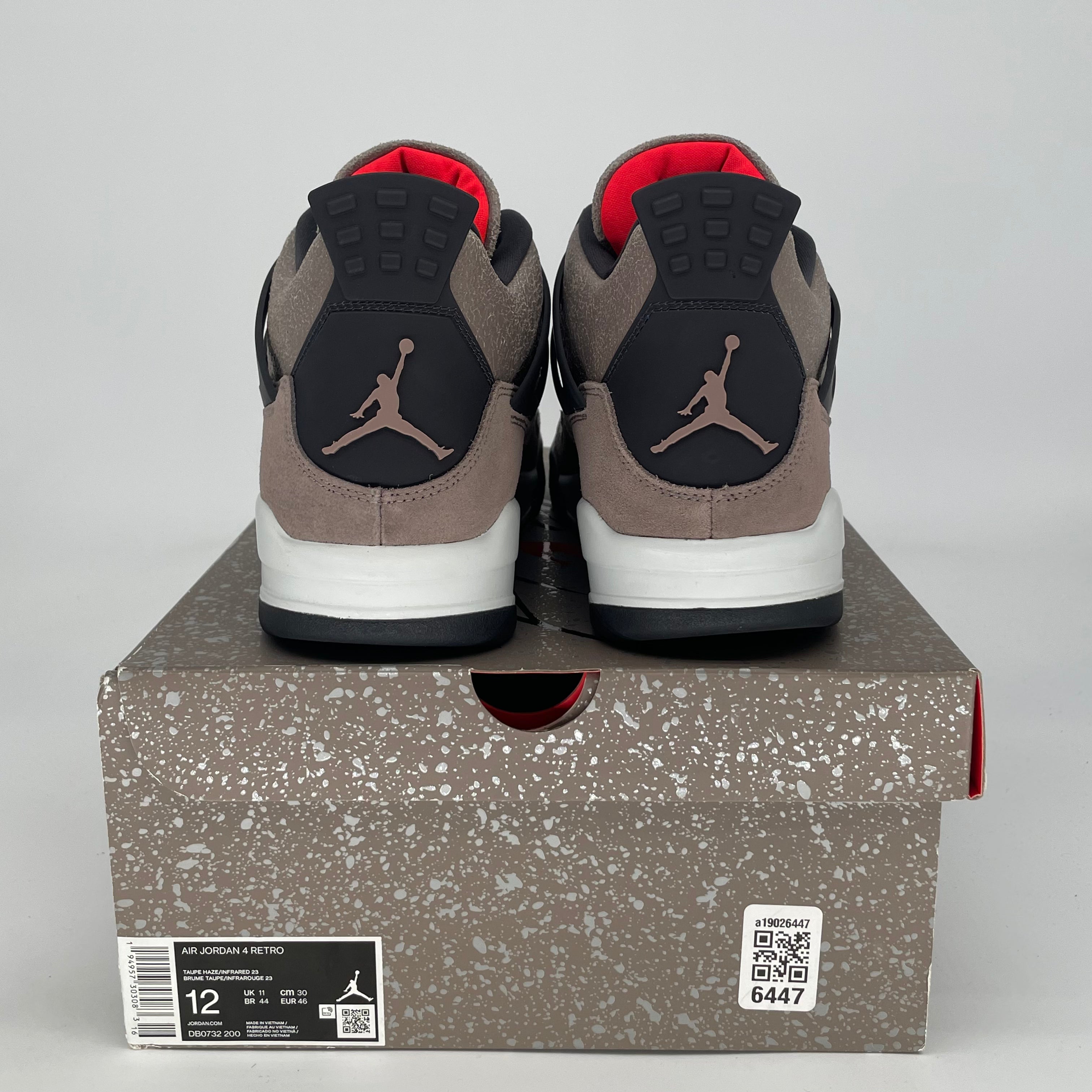 AIR JORDAN 4 TAUPE HAZE DB0732-200 SIZE 12/13.5W