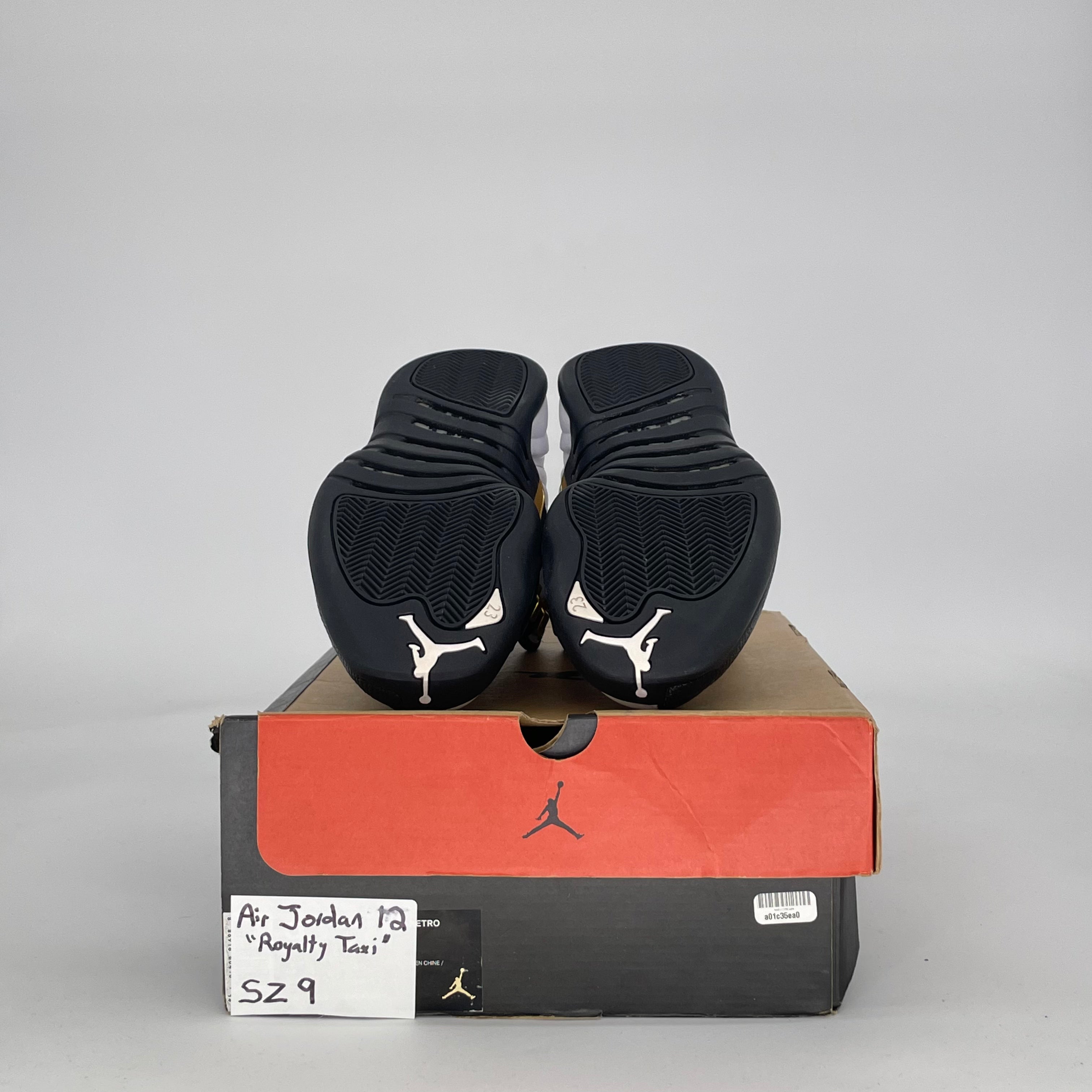 AIR JORDAN 12 ROYALTY TAXI CT8013-170 SIZE 9/10.5W
