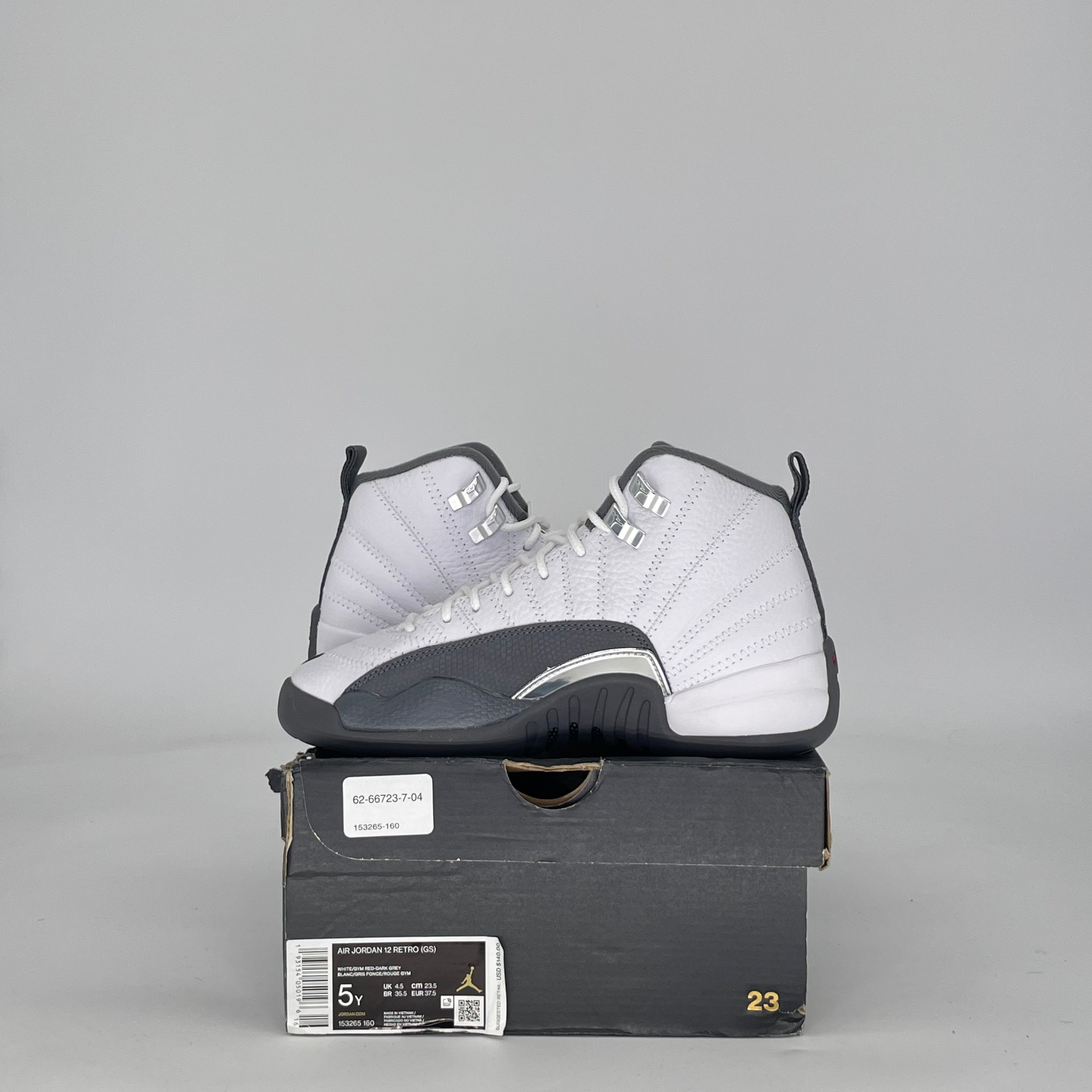 AIR JORDAN 12 WHITE DARK GREY 153265-160 SIZE 5/6.5W
