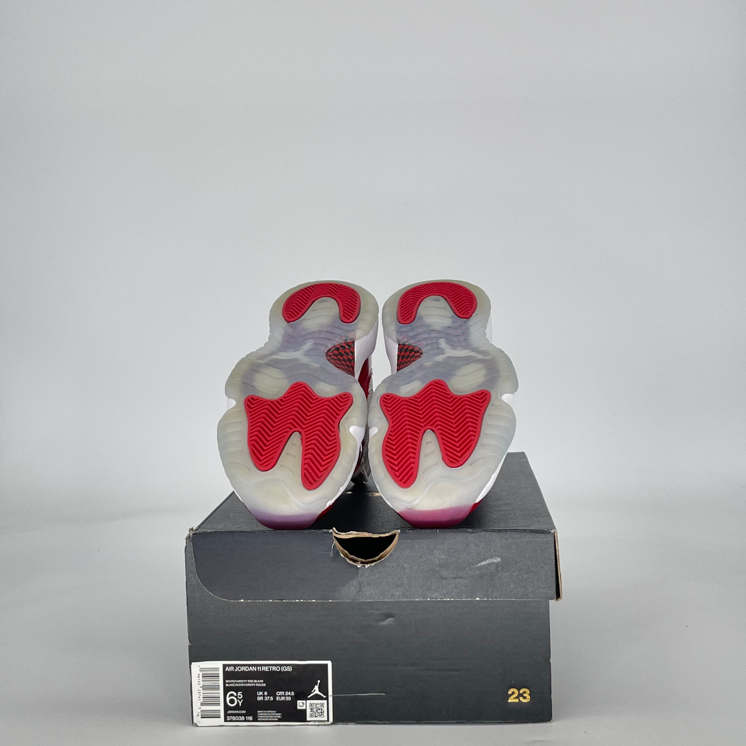 AIR JORDAN 11 CHERRY (2022) 378038-116 SIZE 6.5/8W GS