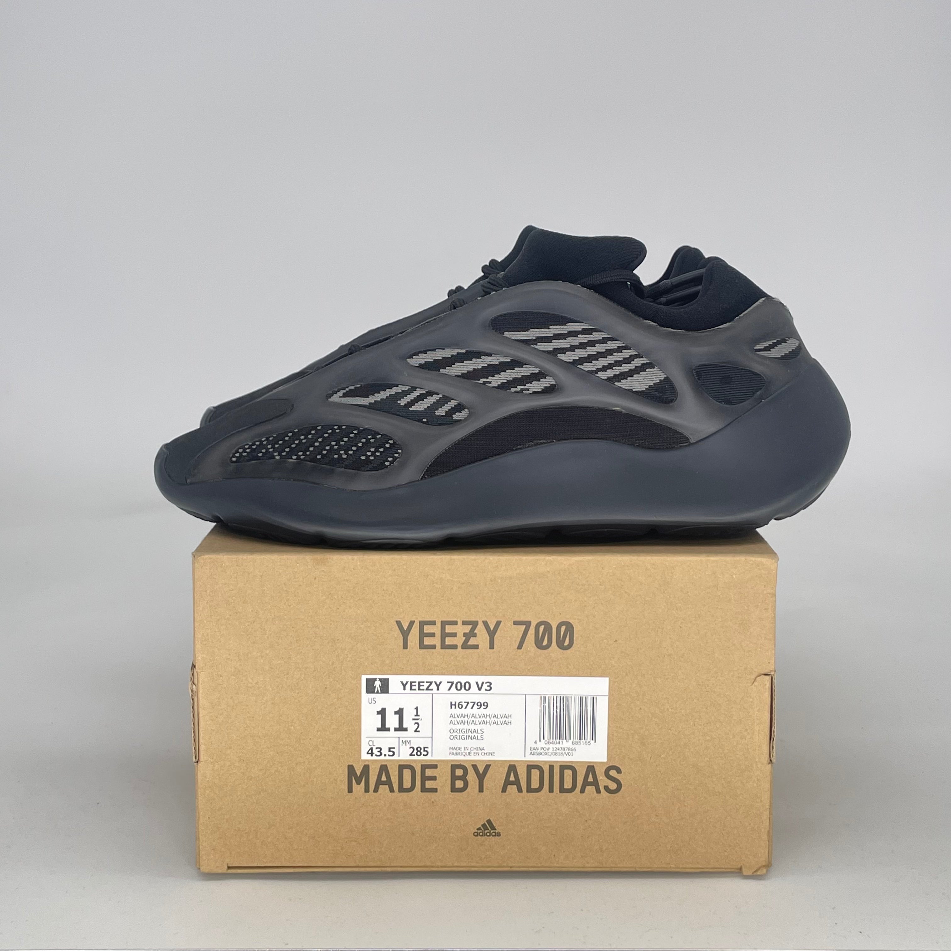 ADIDAS YEEZY 700 V3 ALVAH H67799 SIZE 11.5/13W