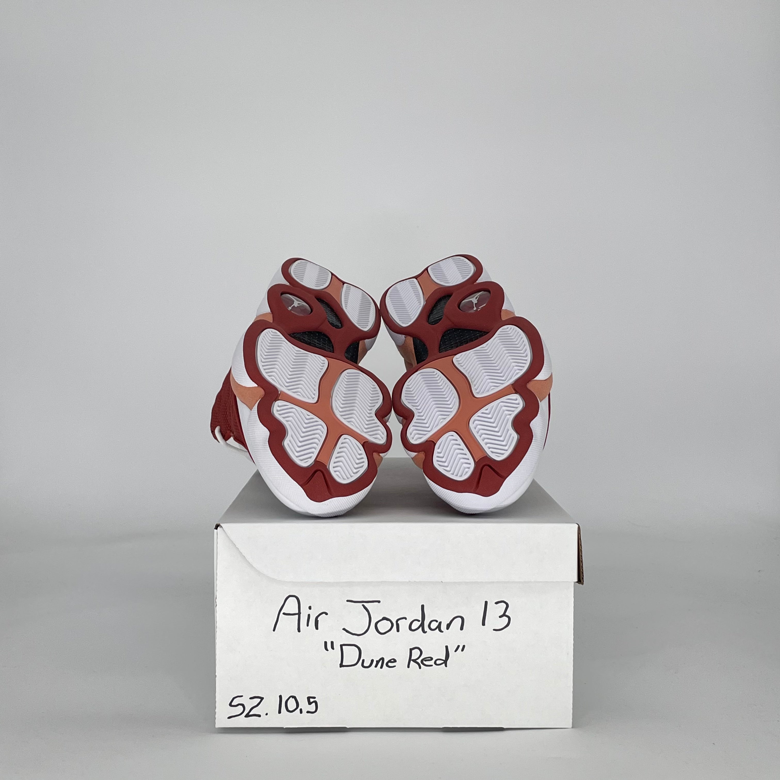 AIR JORDAN 13 DUNE RED DJ5982-601 SIZE 10.5/12W