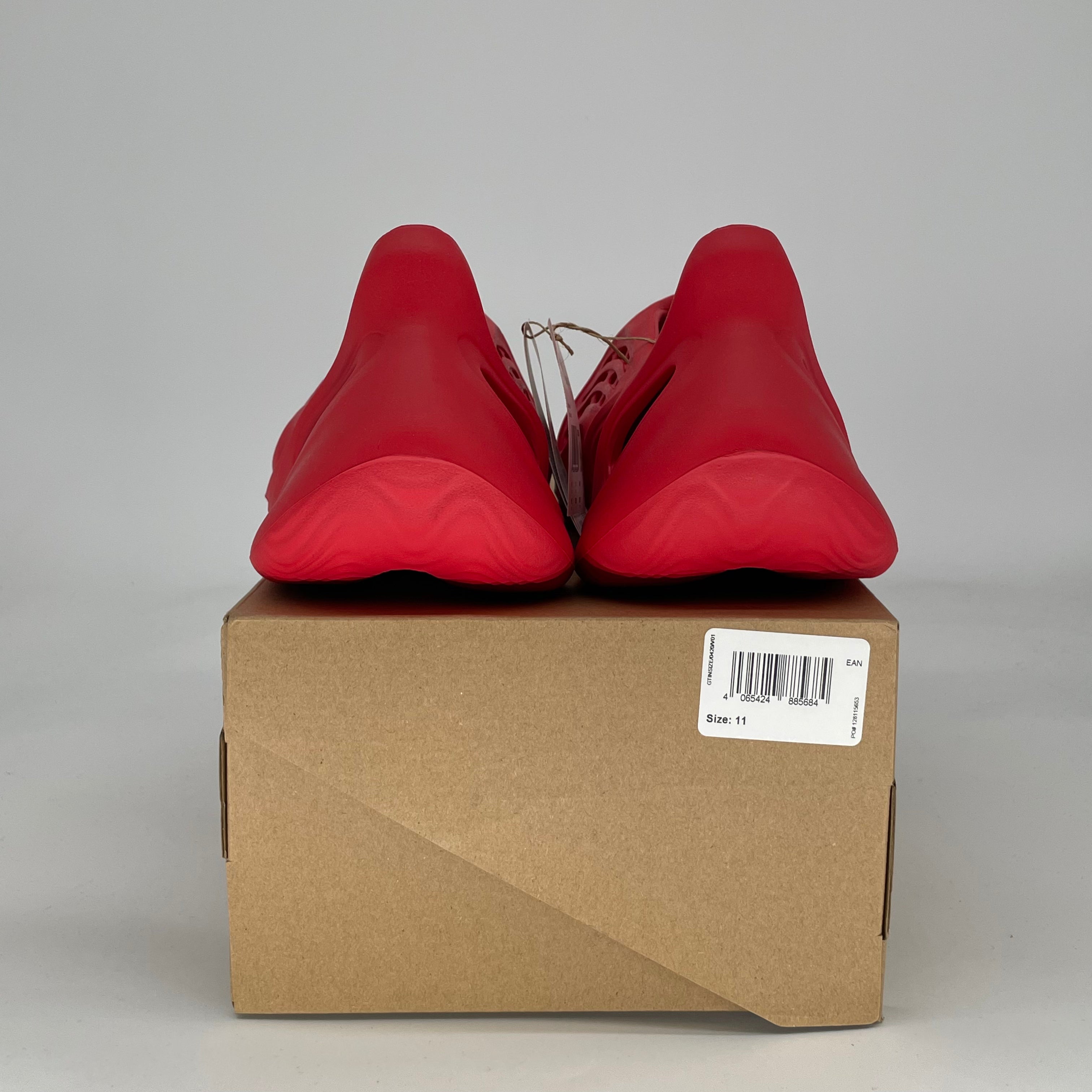 ADIDAS YEEZY FOAM RNNR VERMILLION GW3355 SIZE 11/12.5W