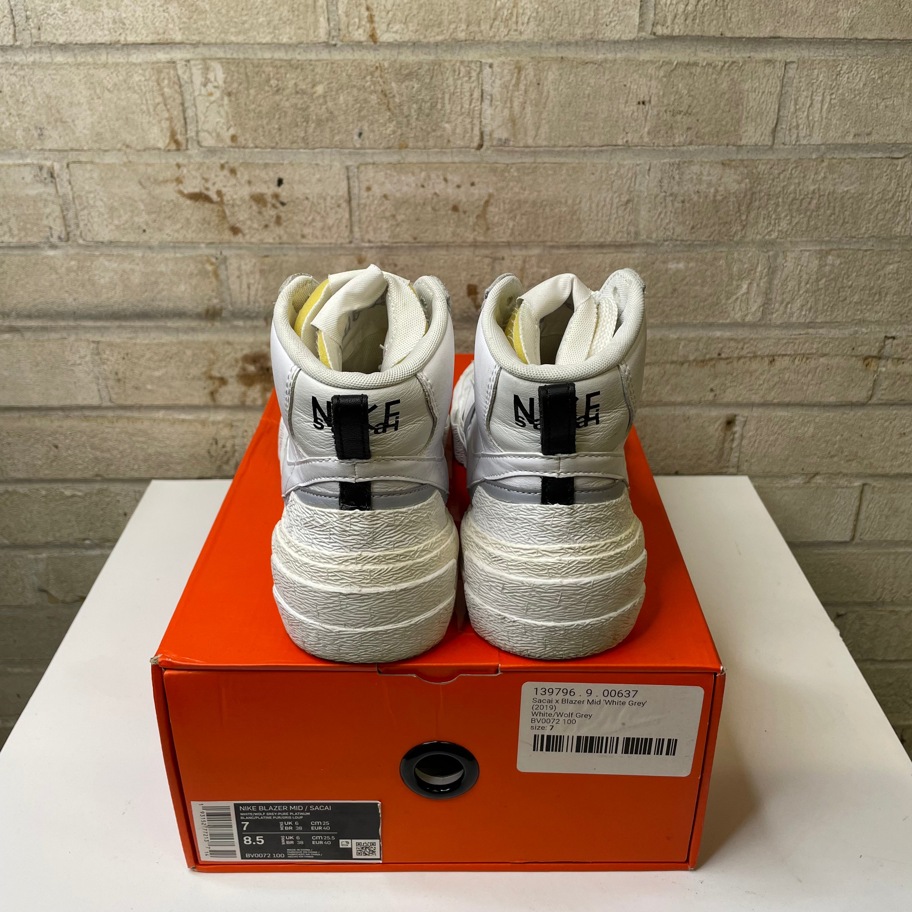 NIKE BLAZER MID SACAI WHITE GREY BV0072-100 SIZE 7/8.5W
