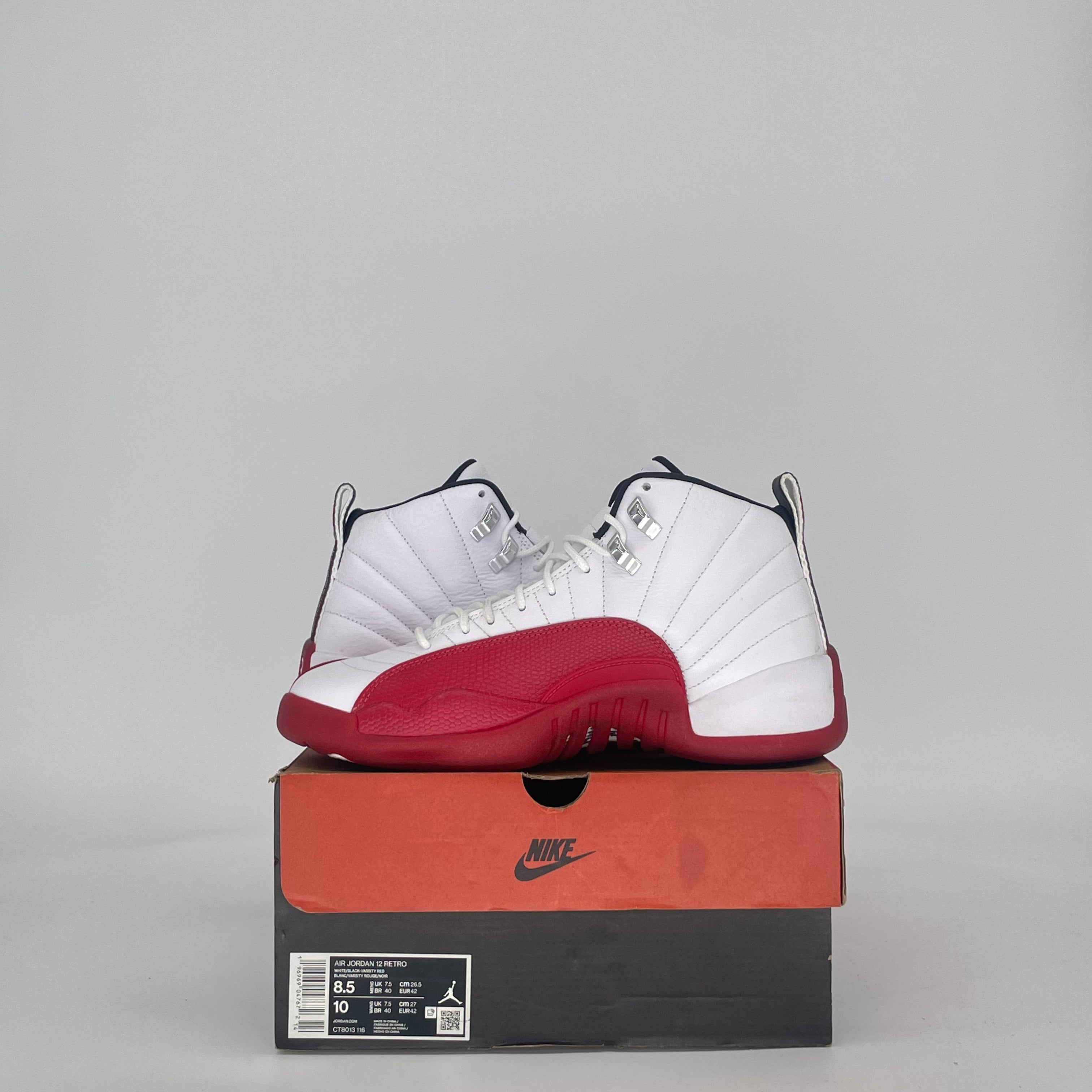 AIR JORDAN 12 CHERRY CT8013-116 SIZE 8.5/10W