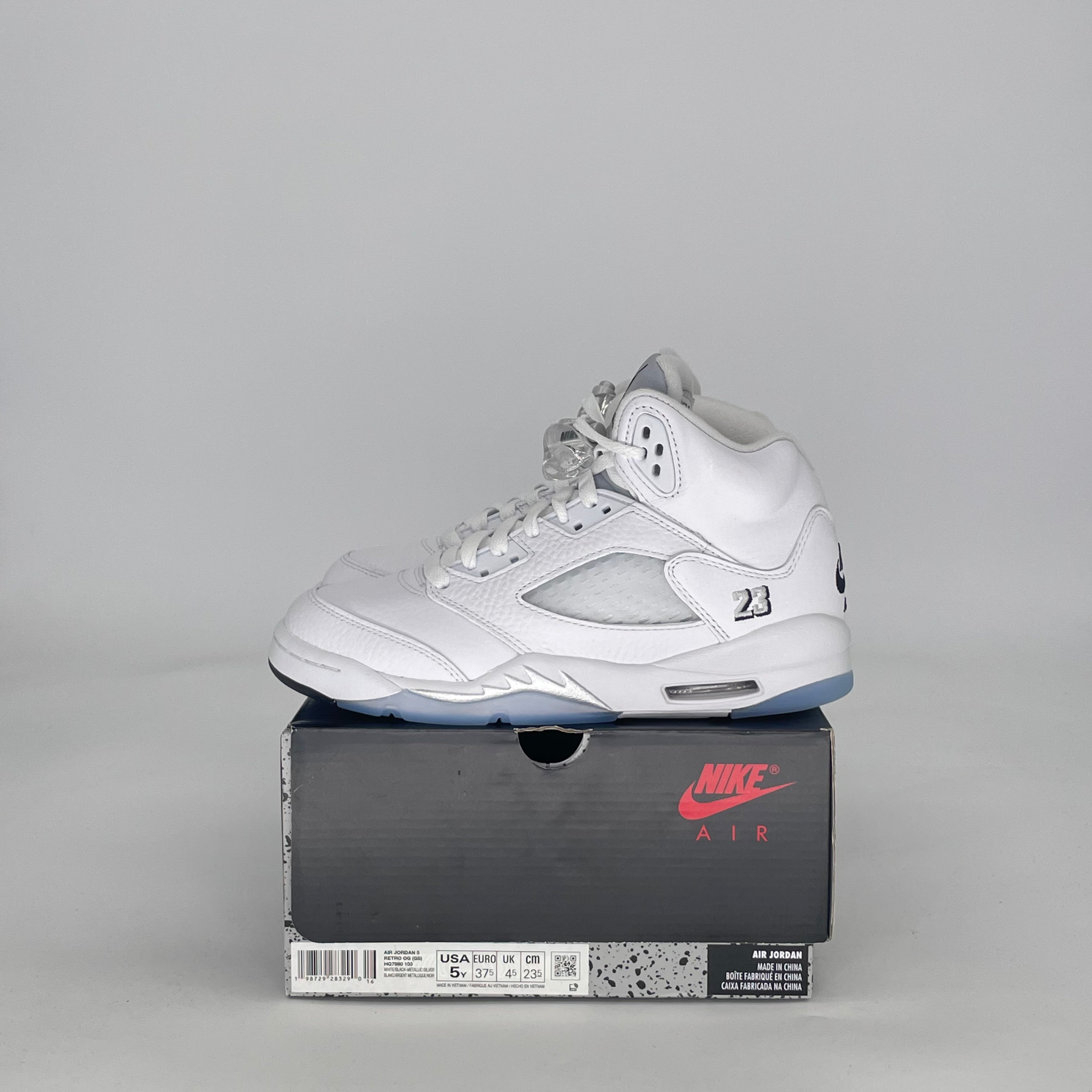 AIR JORDAN 5 WHITE METALLIC HQ7980-103 SIZE 5/6.5W GS